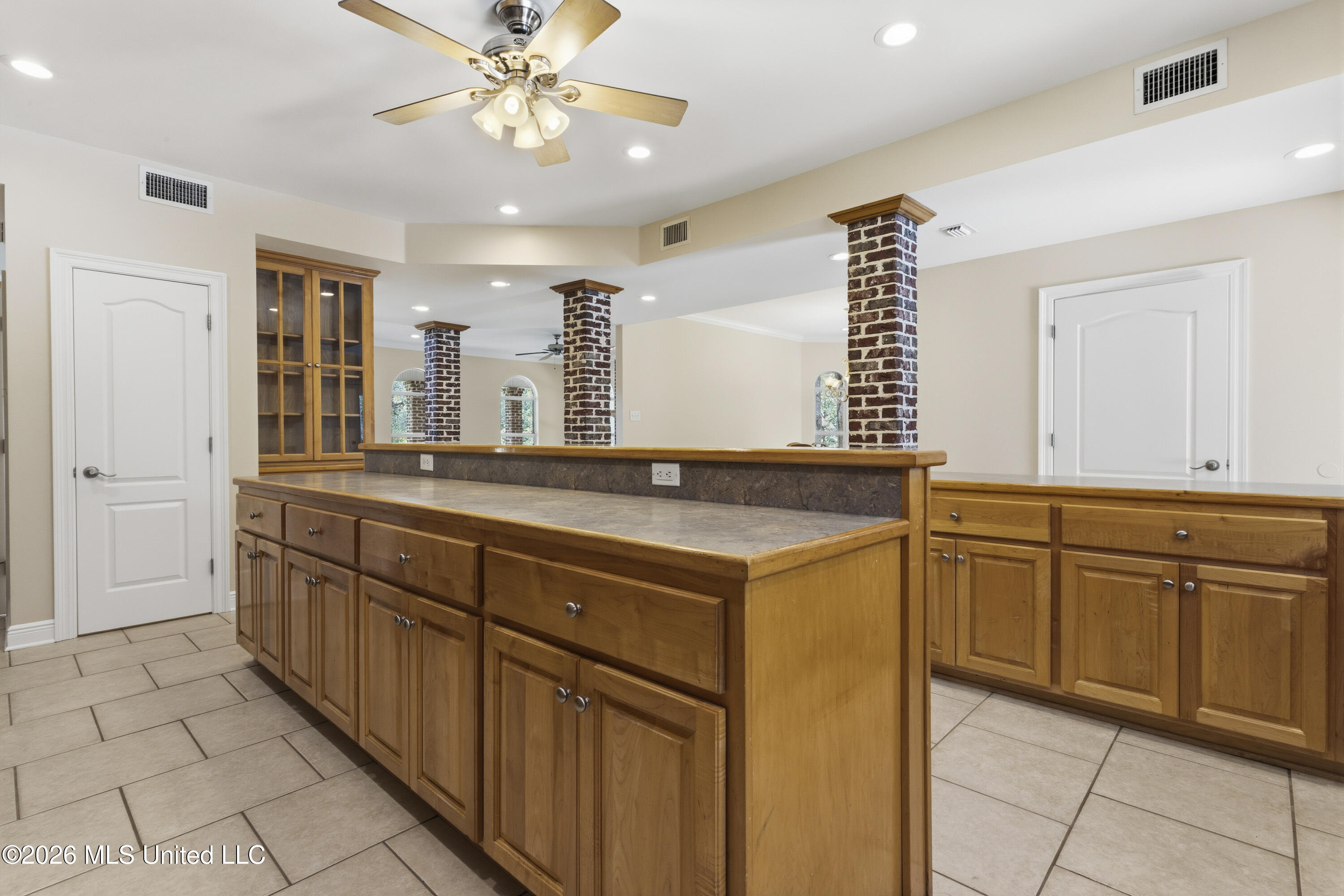 16109 Roberts Road