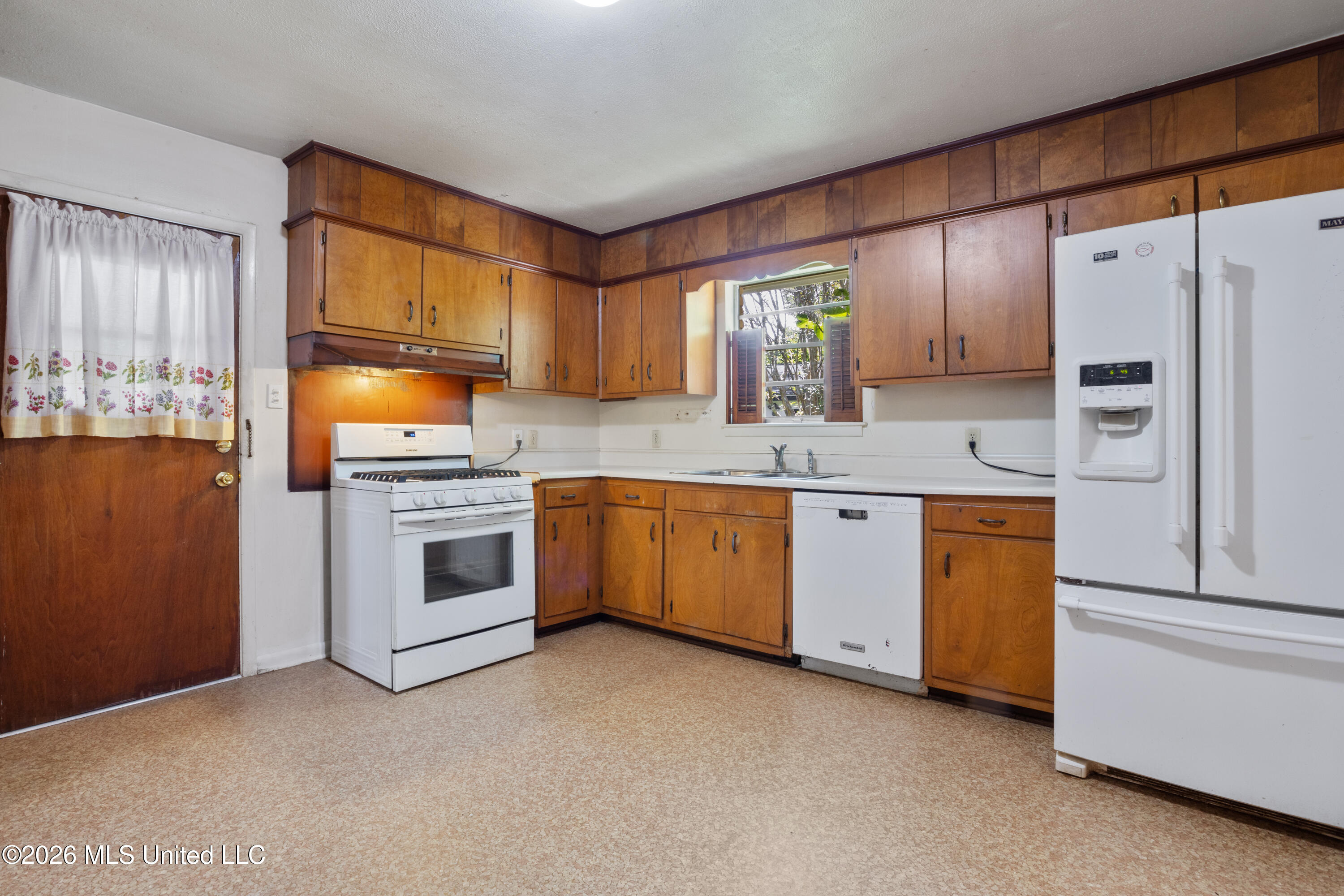 2518 Parkwood Place