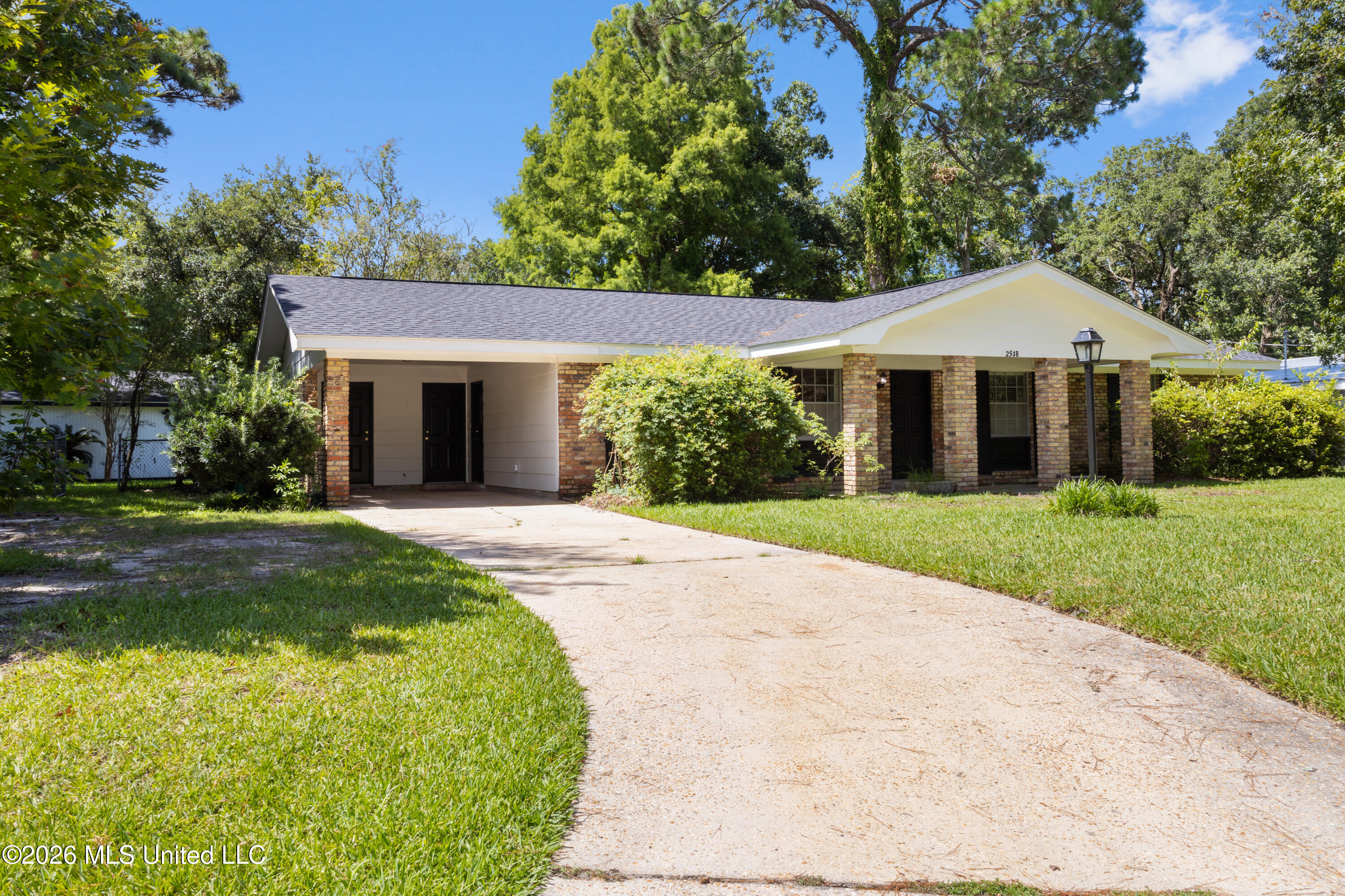 2518 Parkwood Place