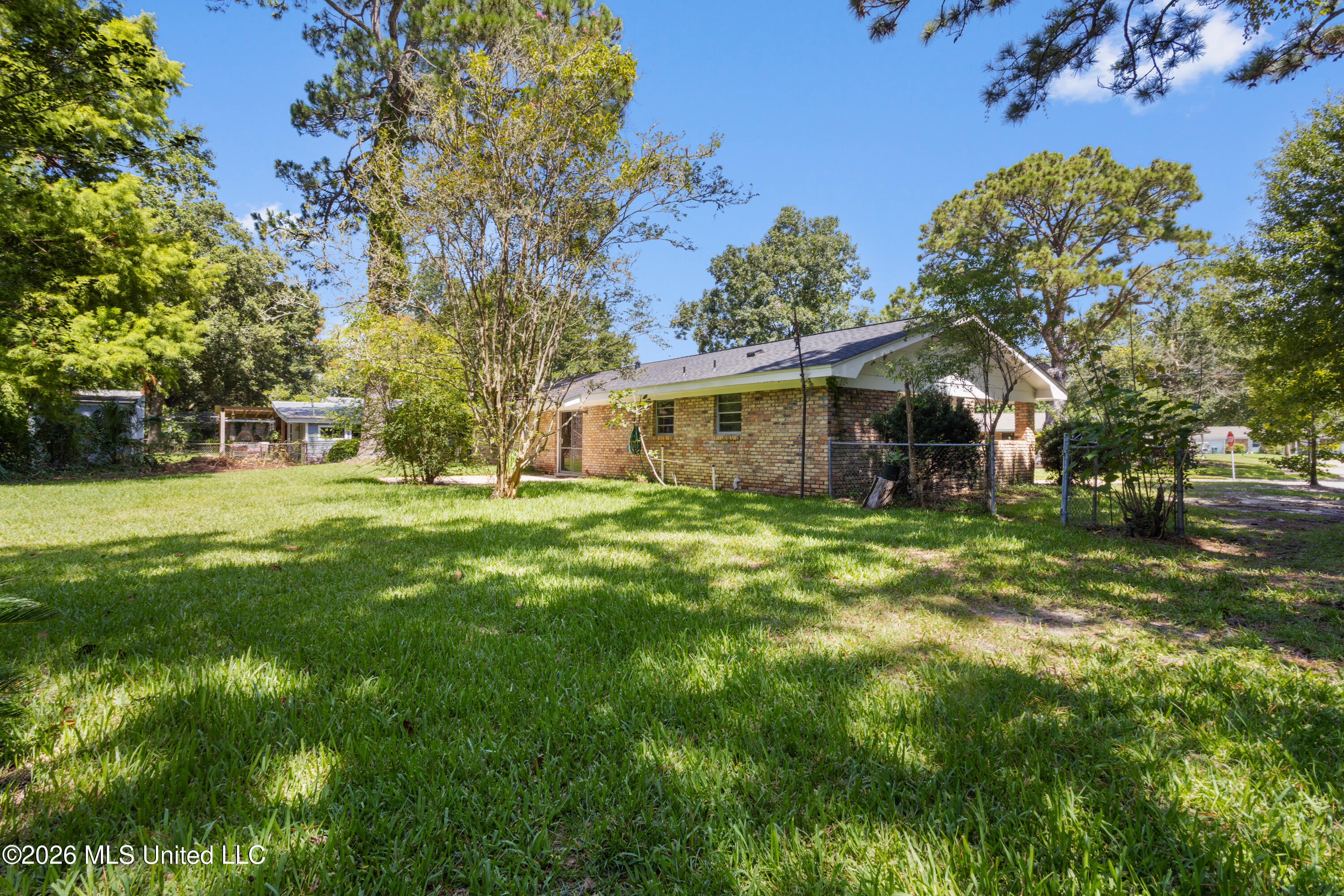 2518 Parkwood Place