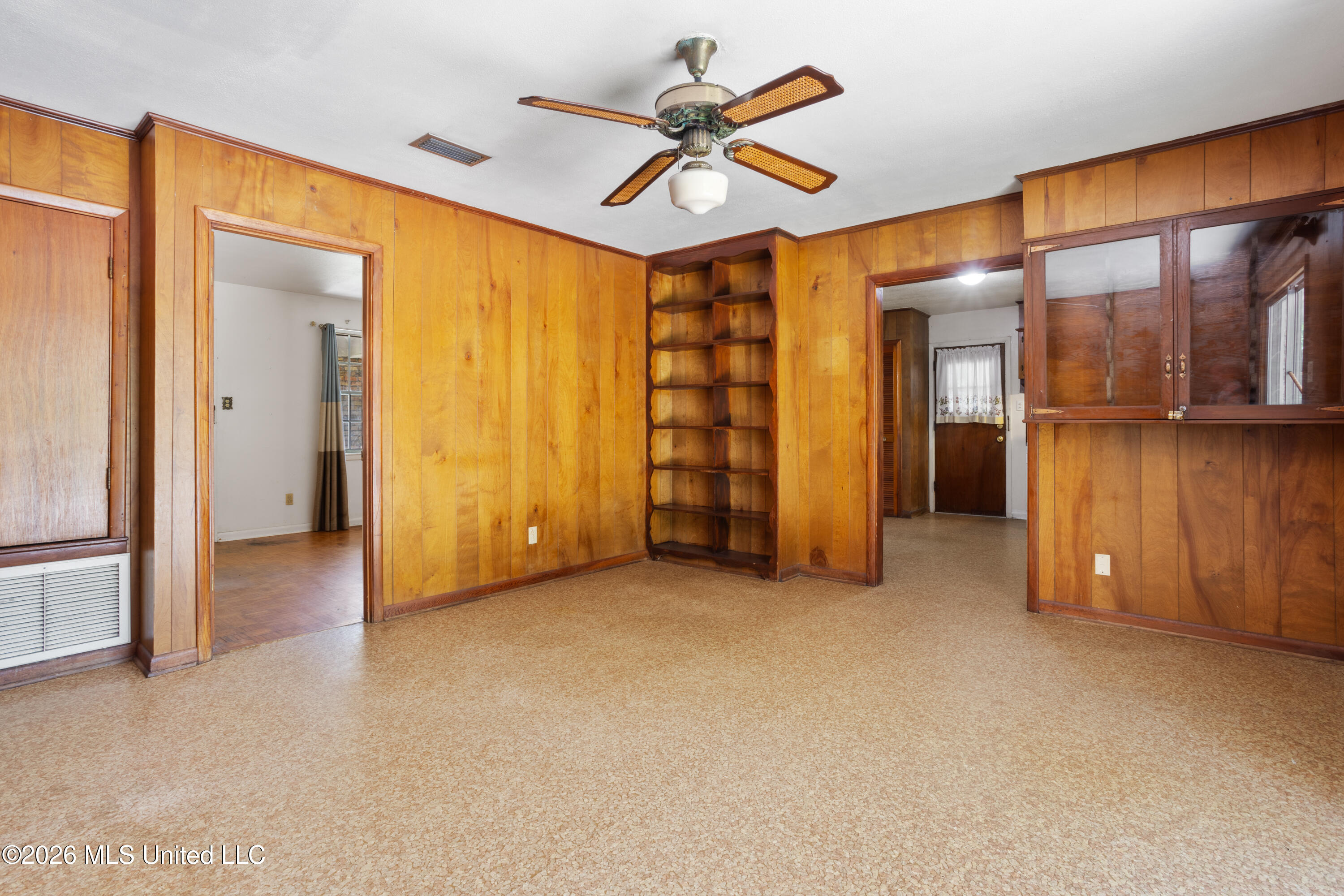 2518 Parkwood Place