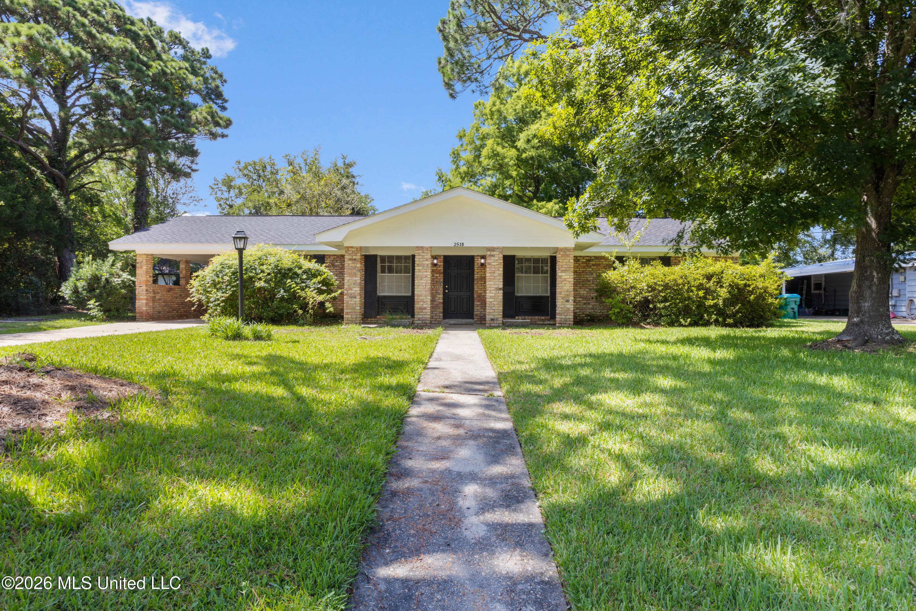 2518 Parkwood Place