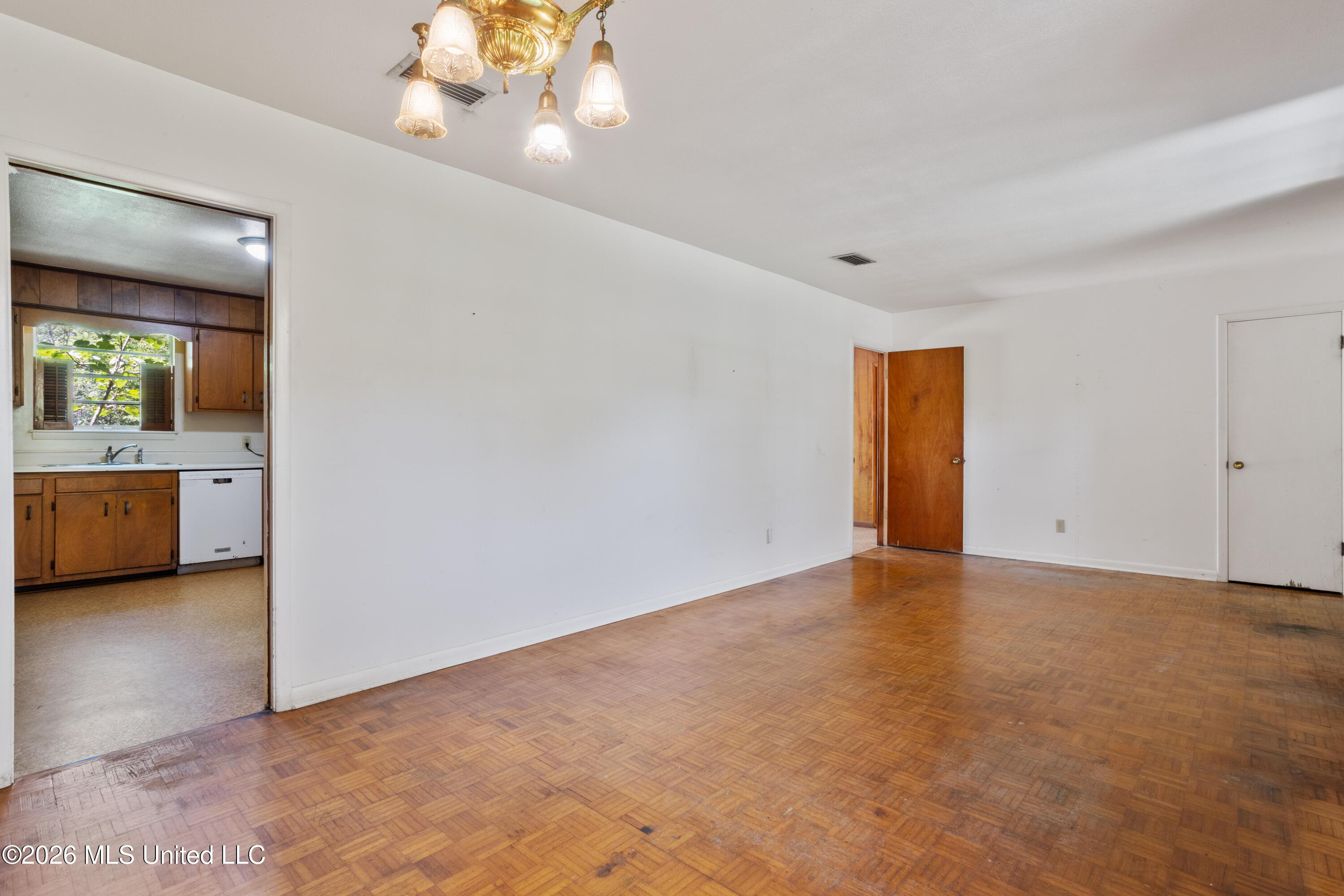 2518 Parkwood Place