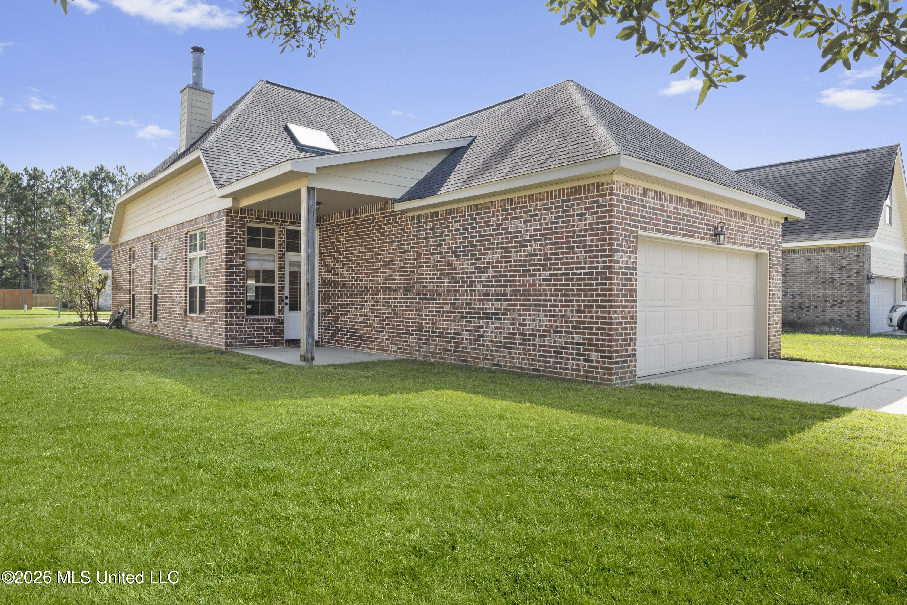 526 Palm Breeze Drive