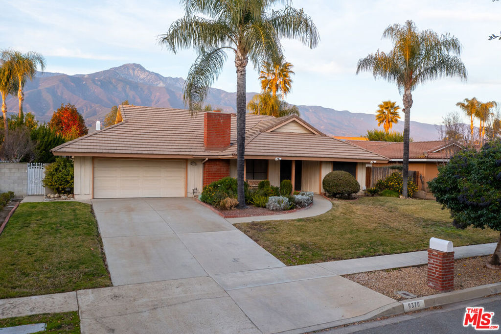 Sarah Dunster California Real Estate Agent Expert