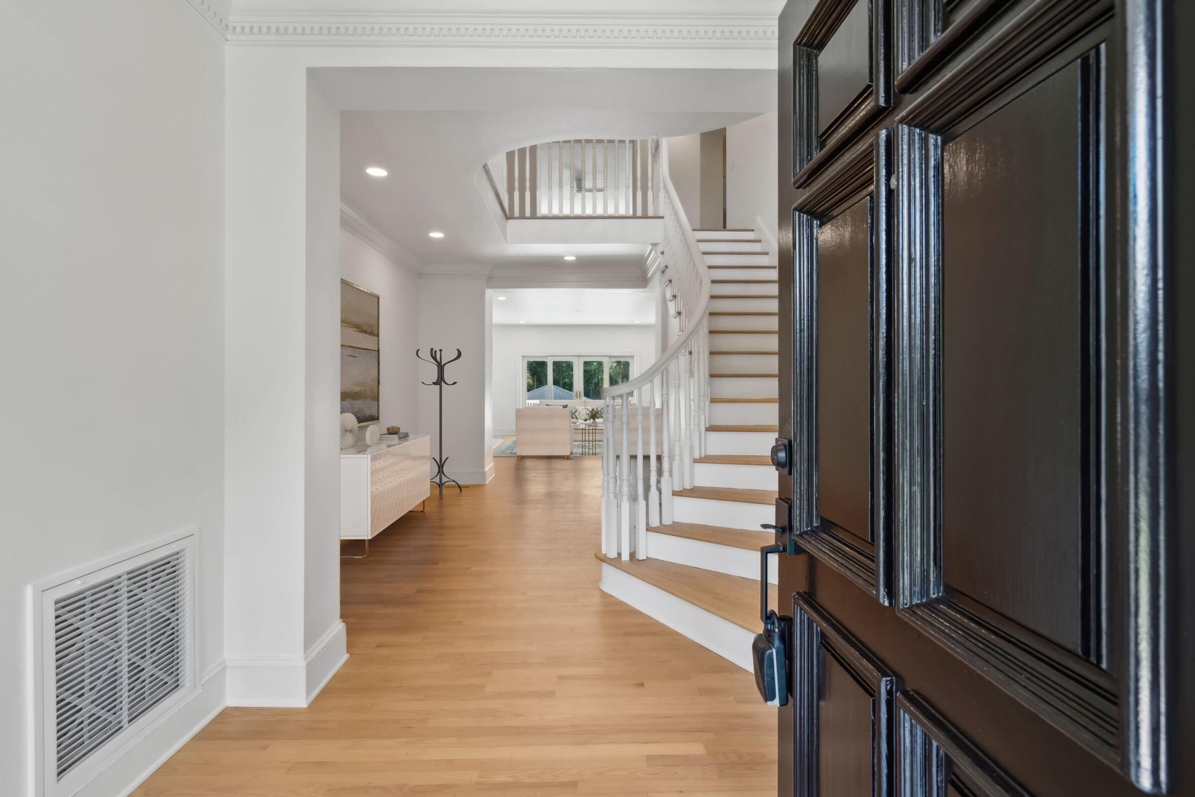 2275 Captain Waring Court