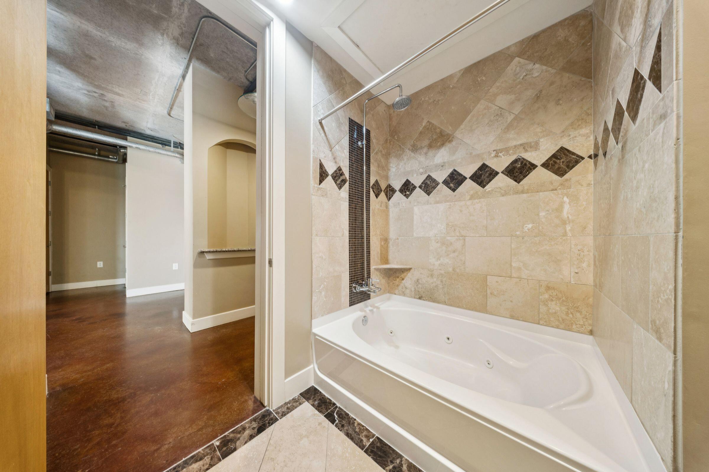 150 Bee Street # 716