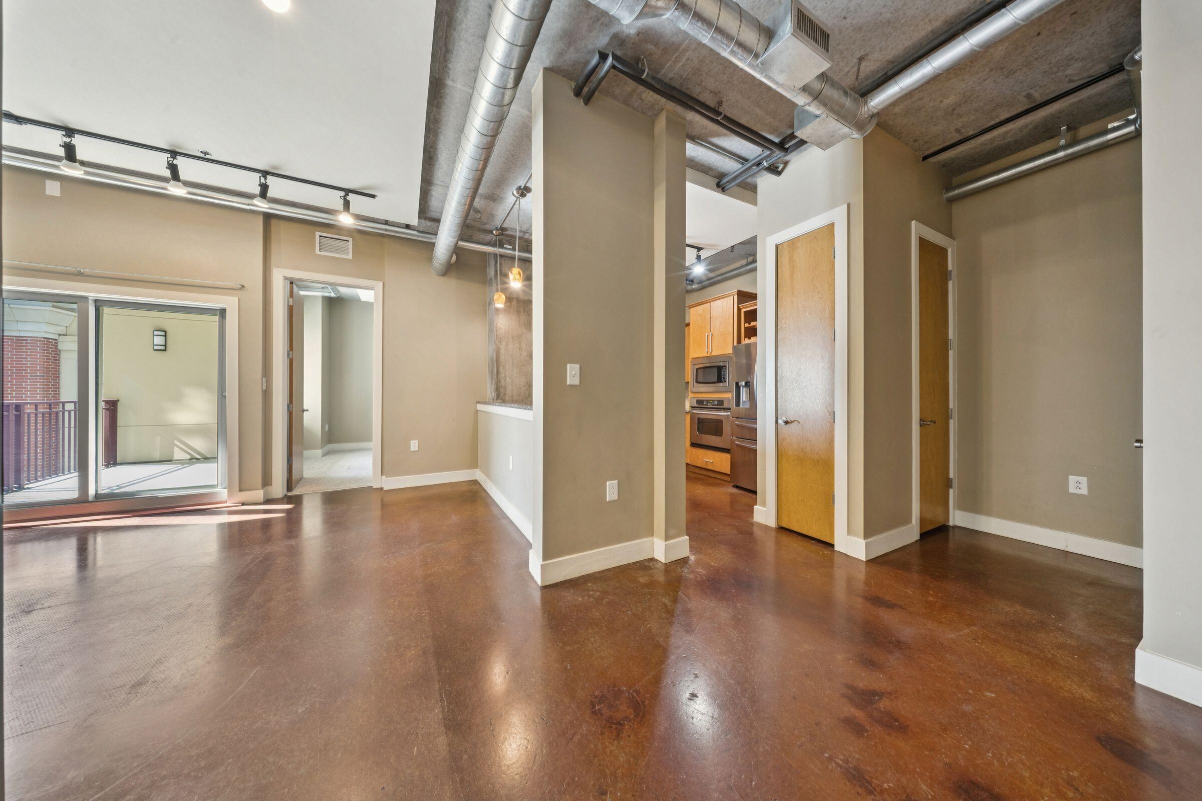 150 Bee Street # 716