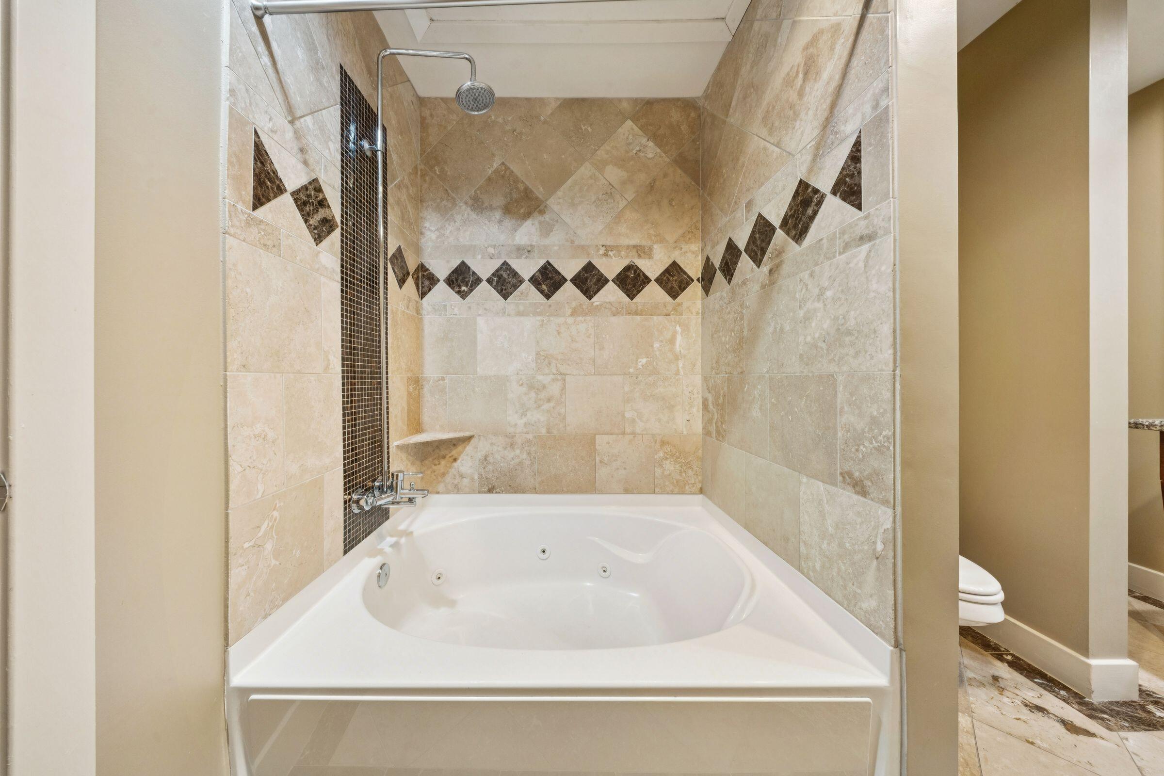 150 Bee Street # 716