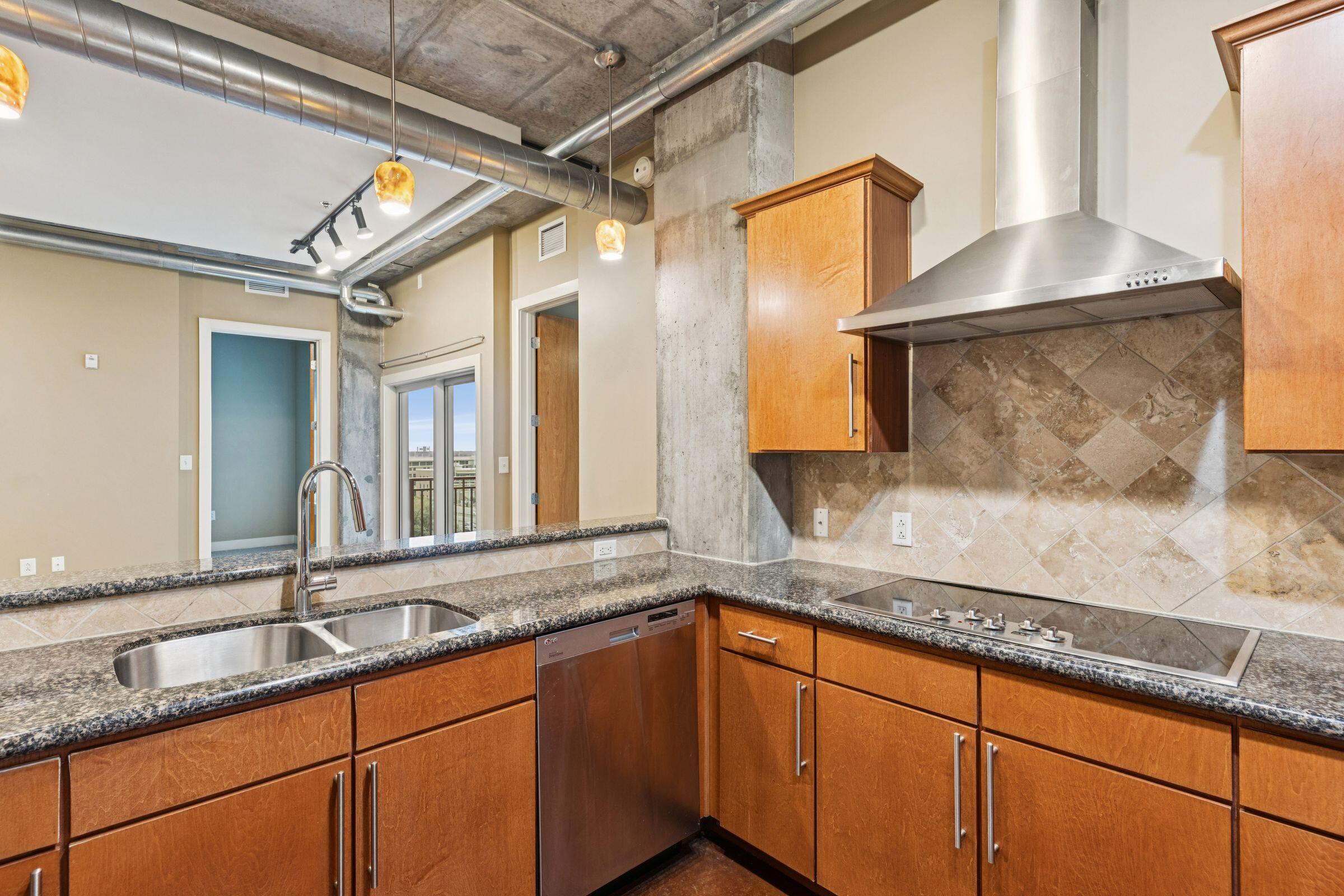 150 Bee Street # 716