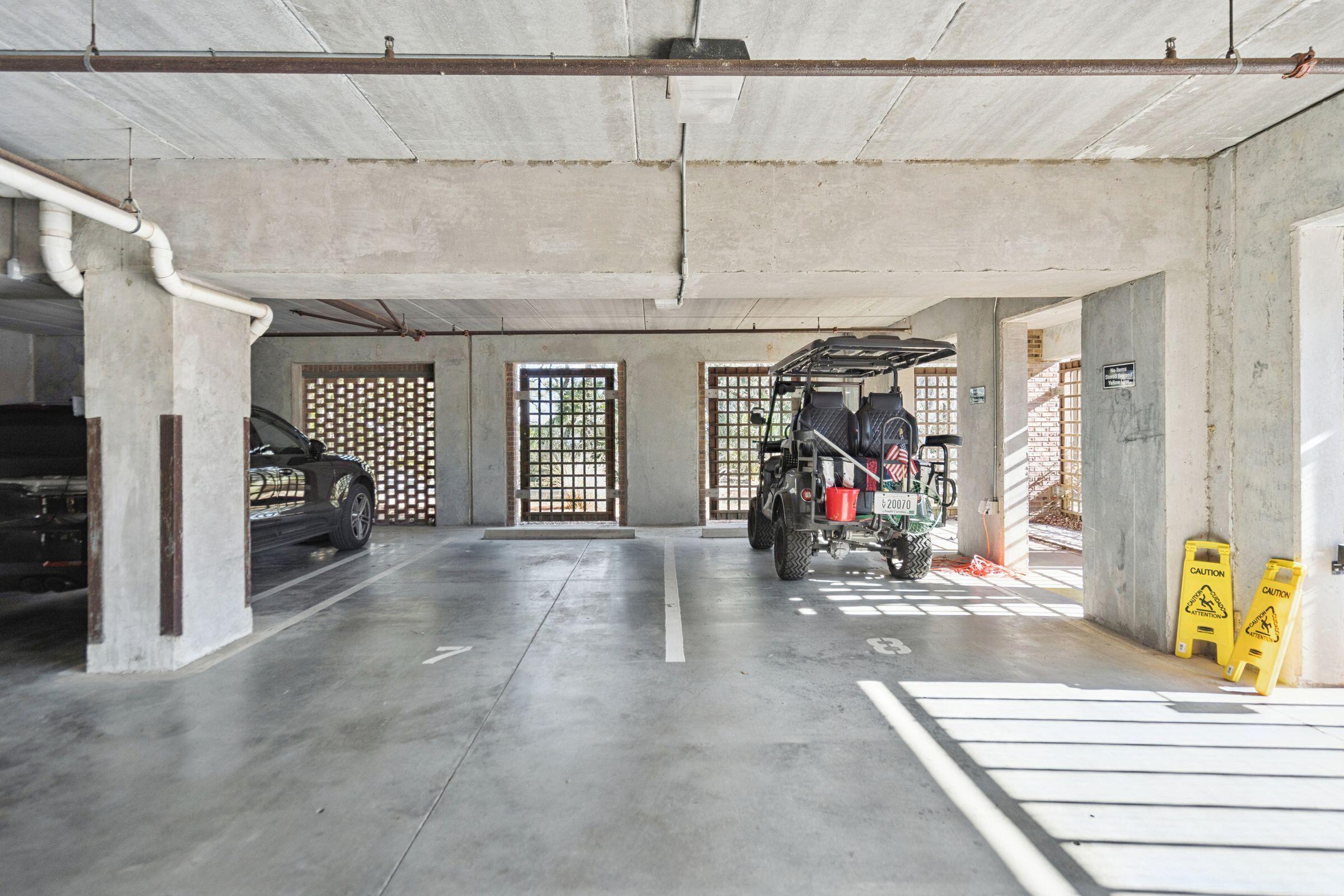 118 Fairbanks Oak Alley # 3b