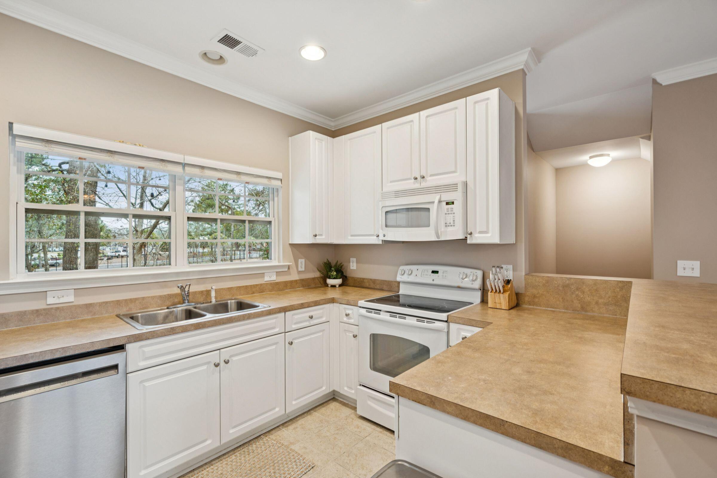 4027 Hartland Street