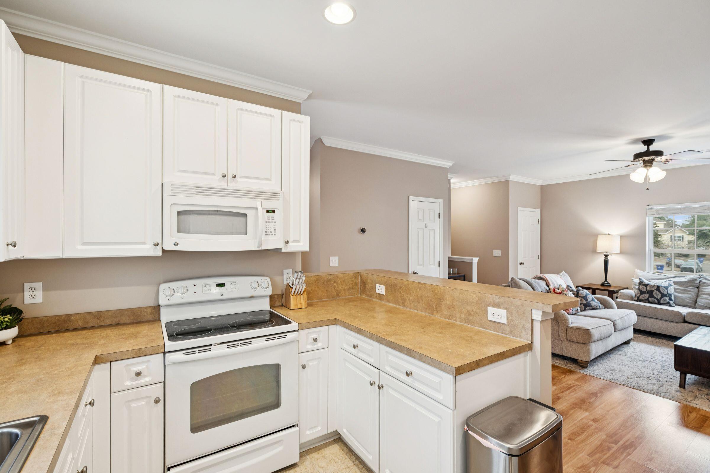 4027 Hartland Street