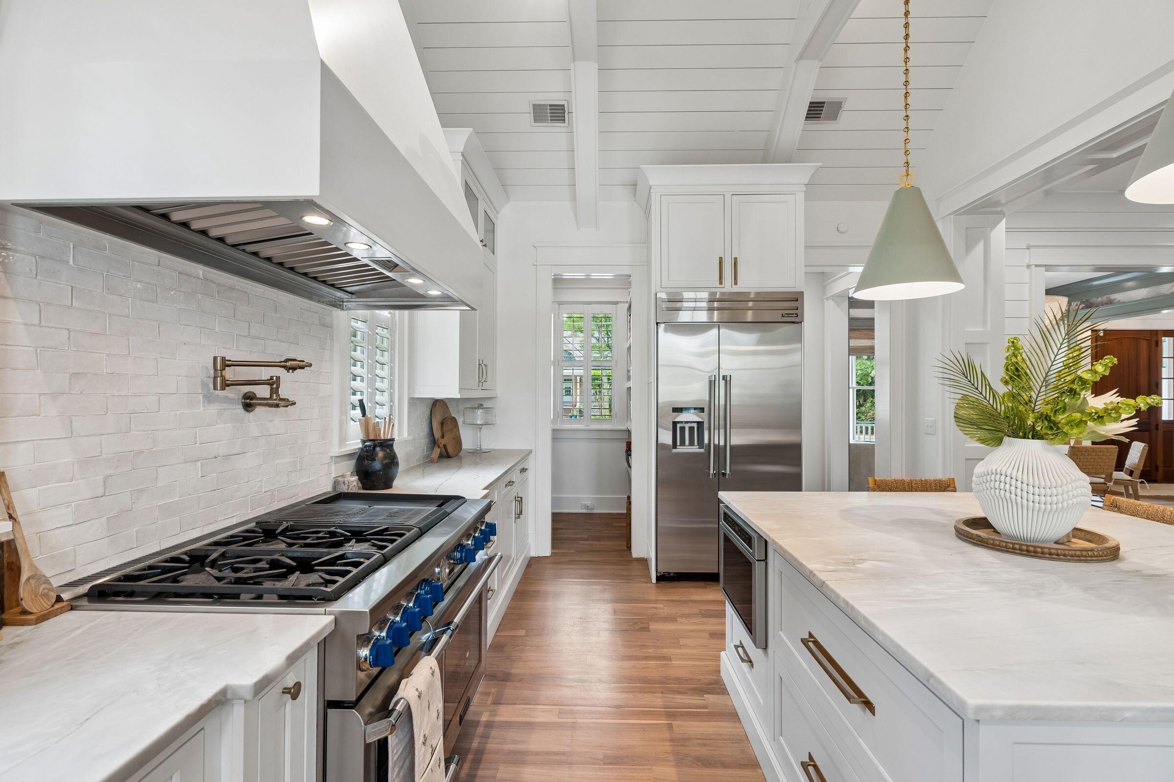 3556 Henrietta Hartford Road