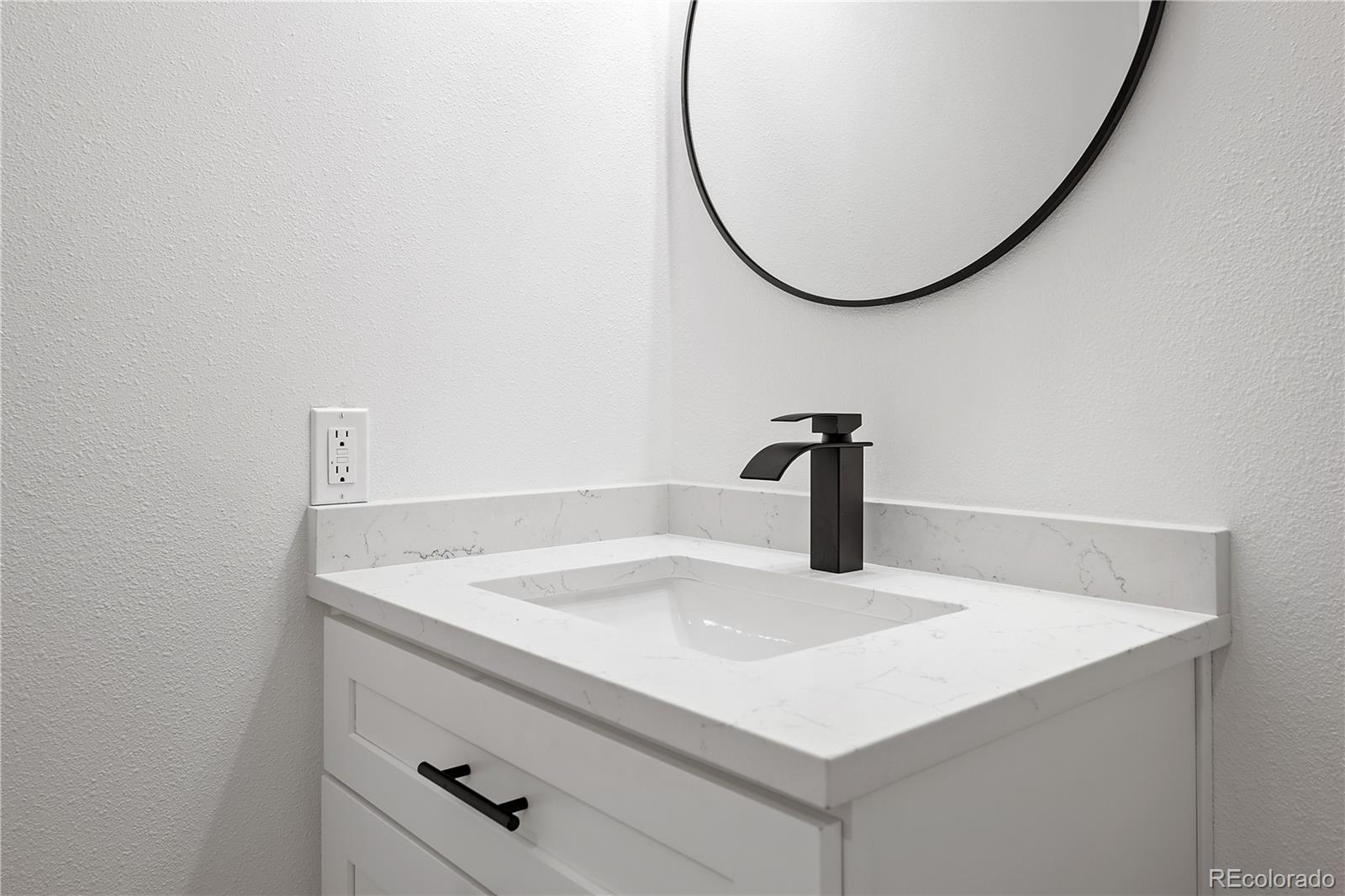 4185 S Argonne Street