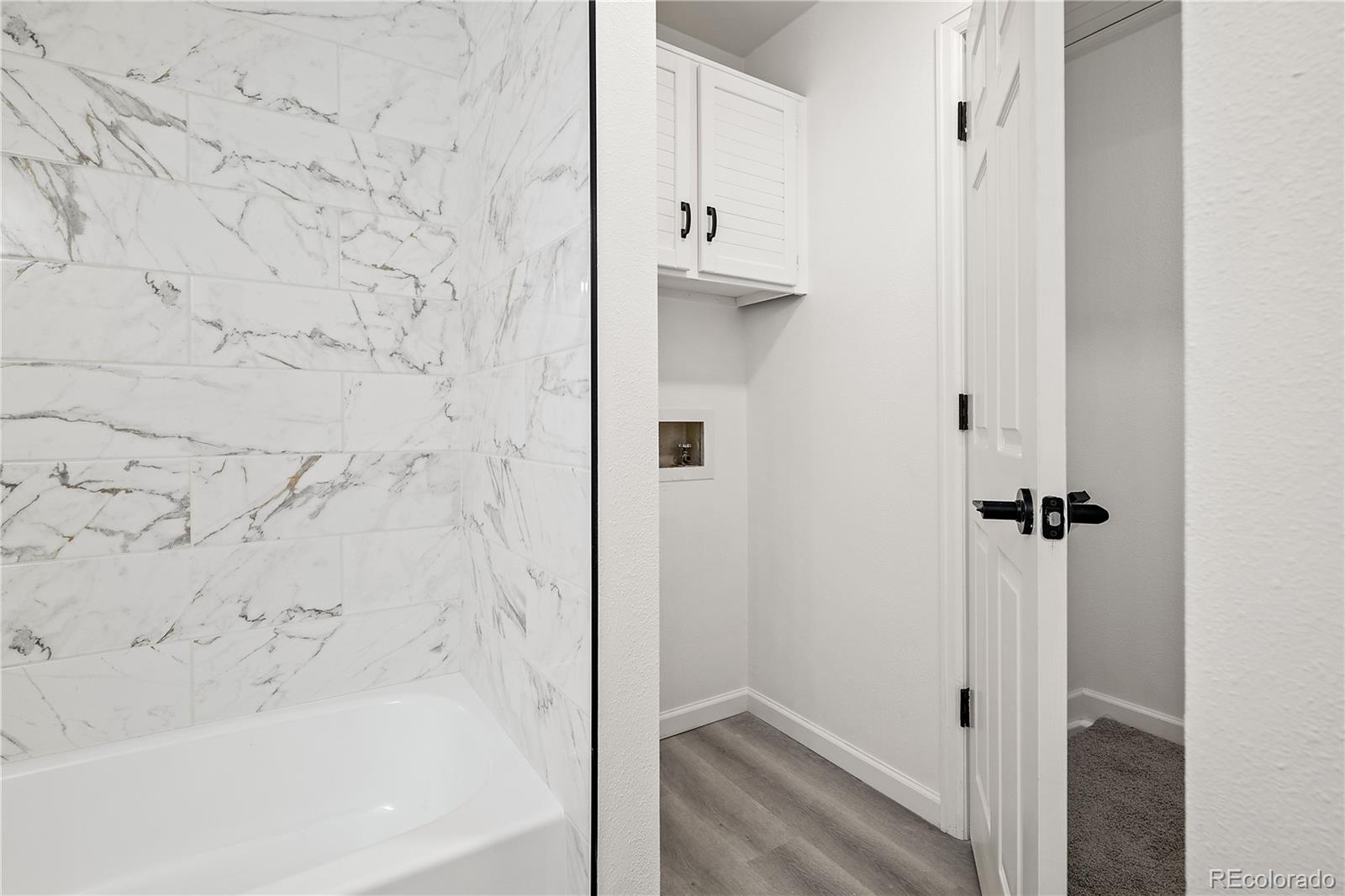 4185 S Argonne Street