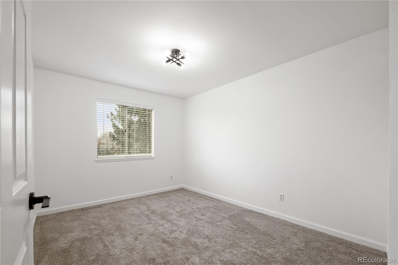 4185 S Argonne Street