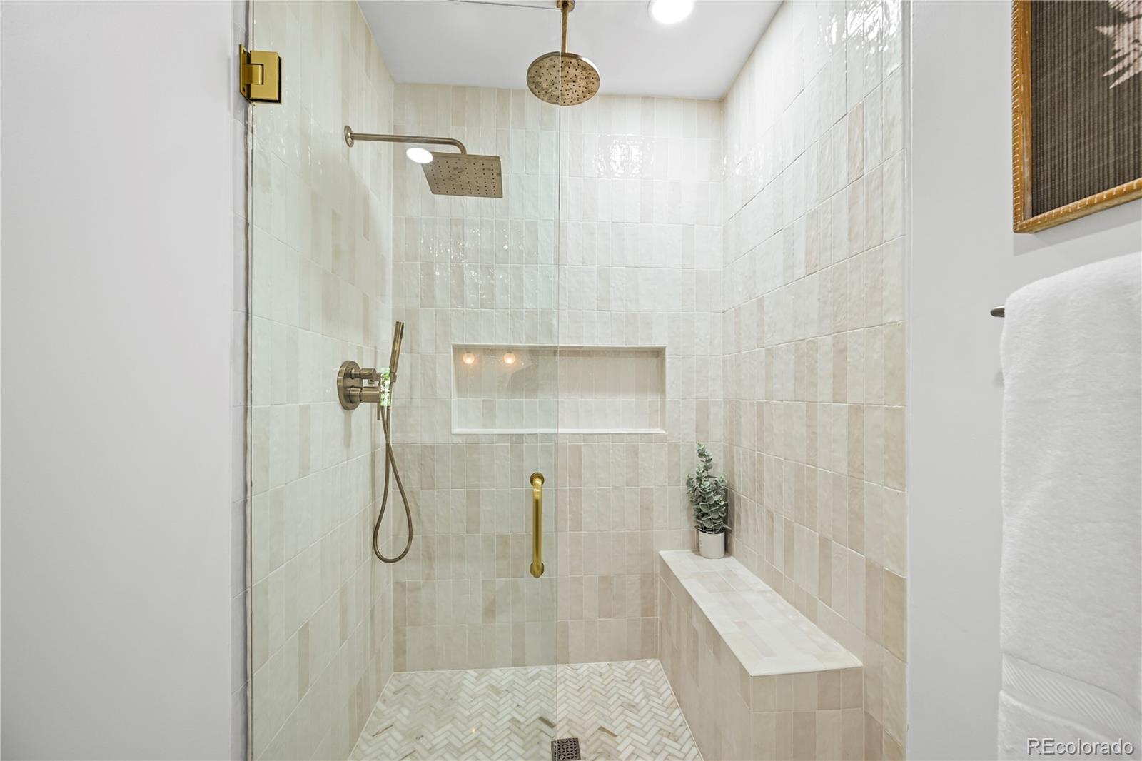 734 N Downing Street