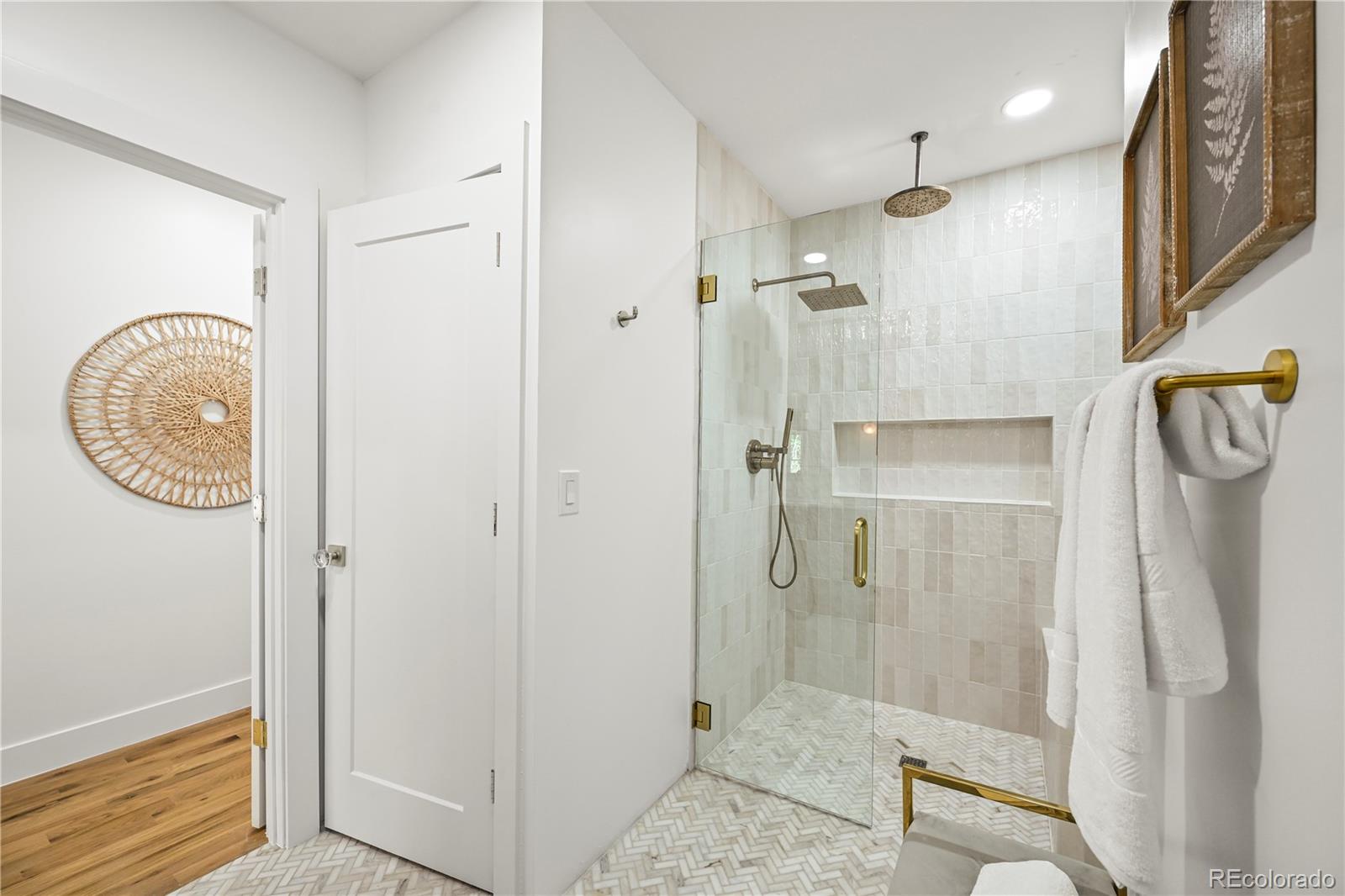 734 N Downing Street