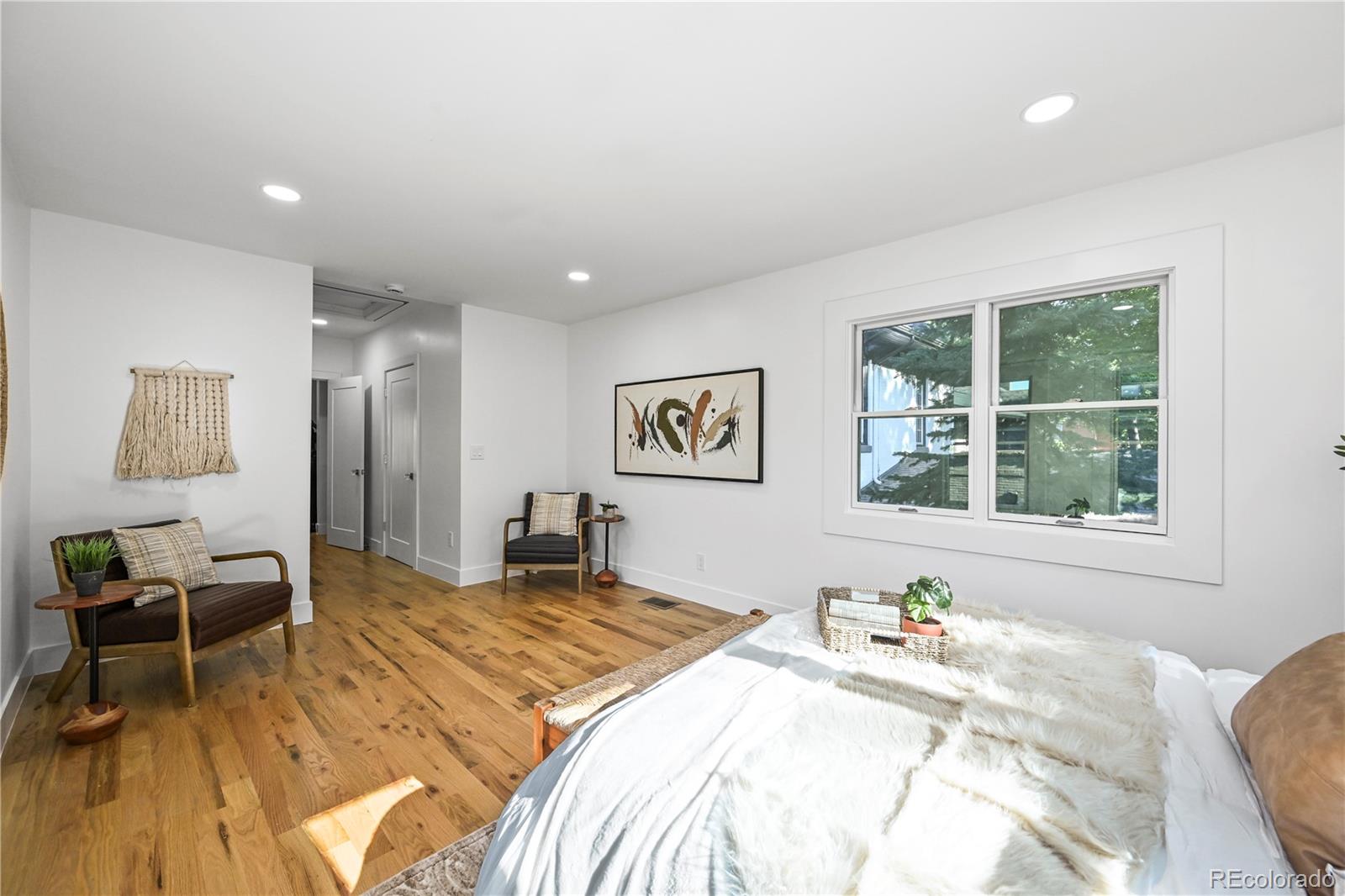 734 N Downing Street