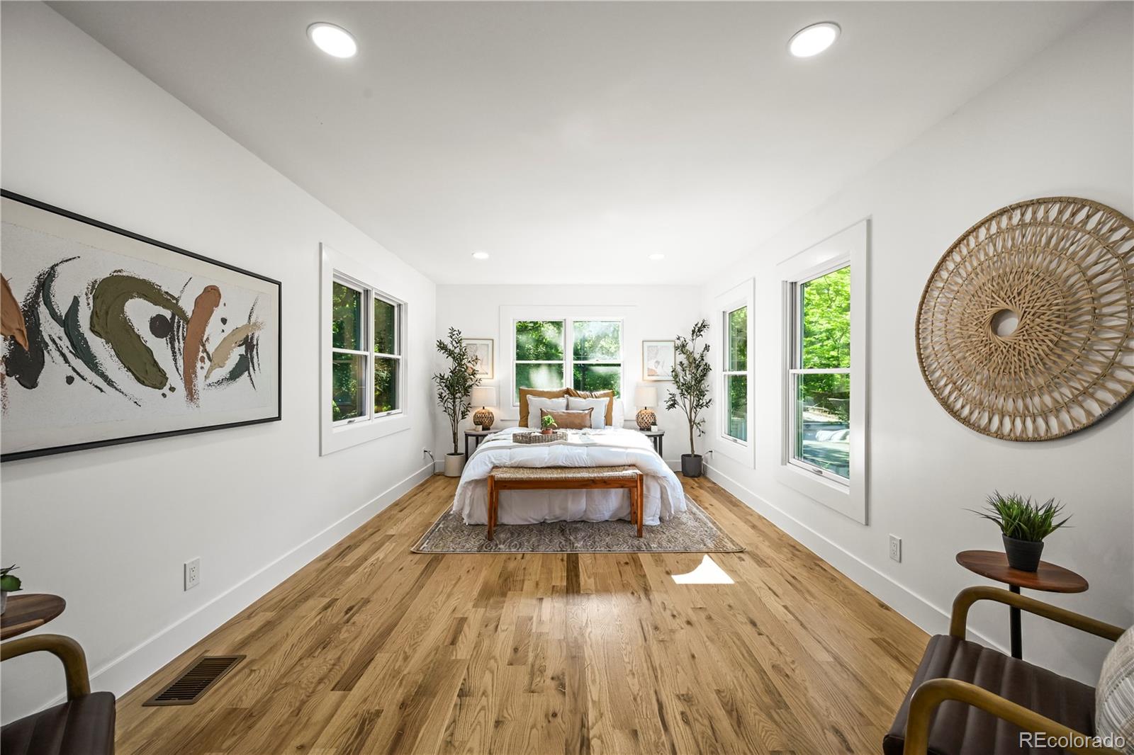 734 N Downing Street