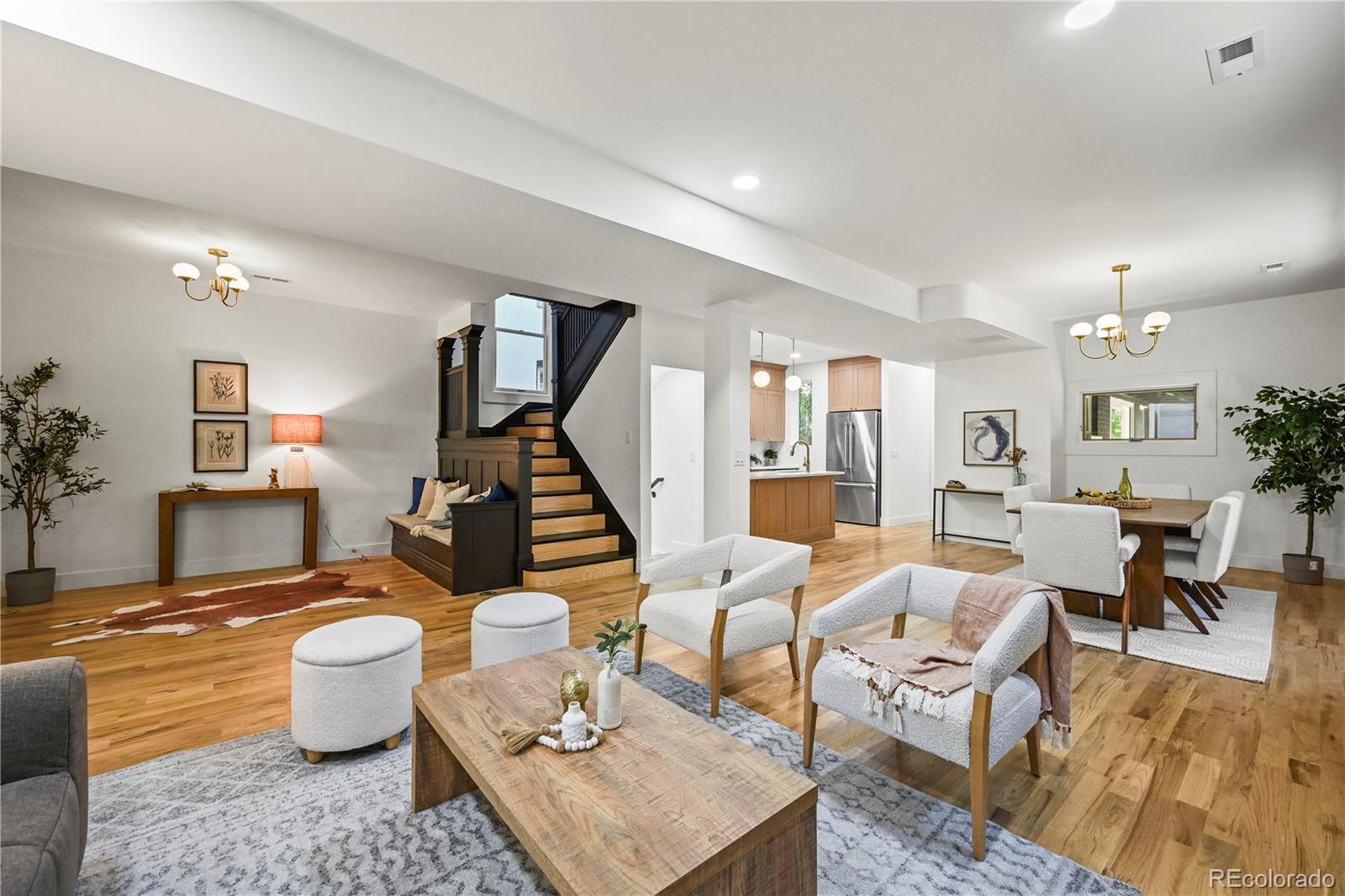 734 N Downing Street