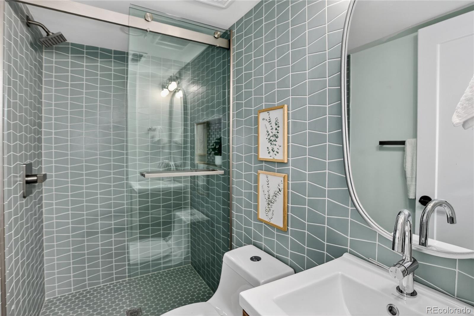 734 N Downing Street