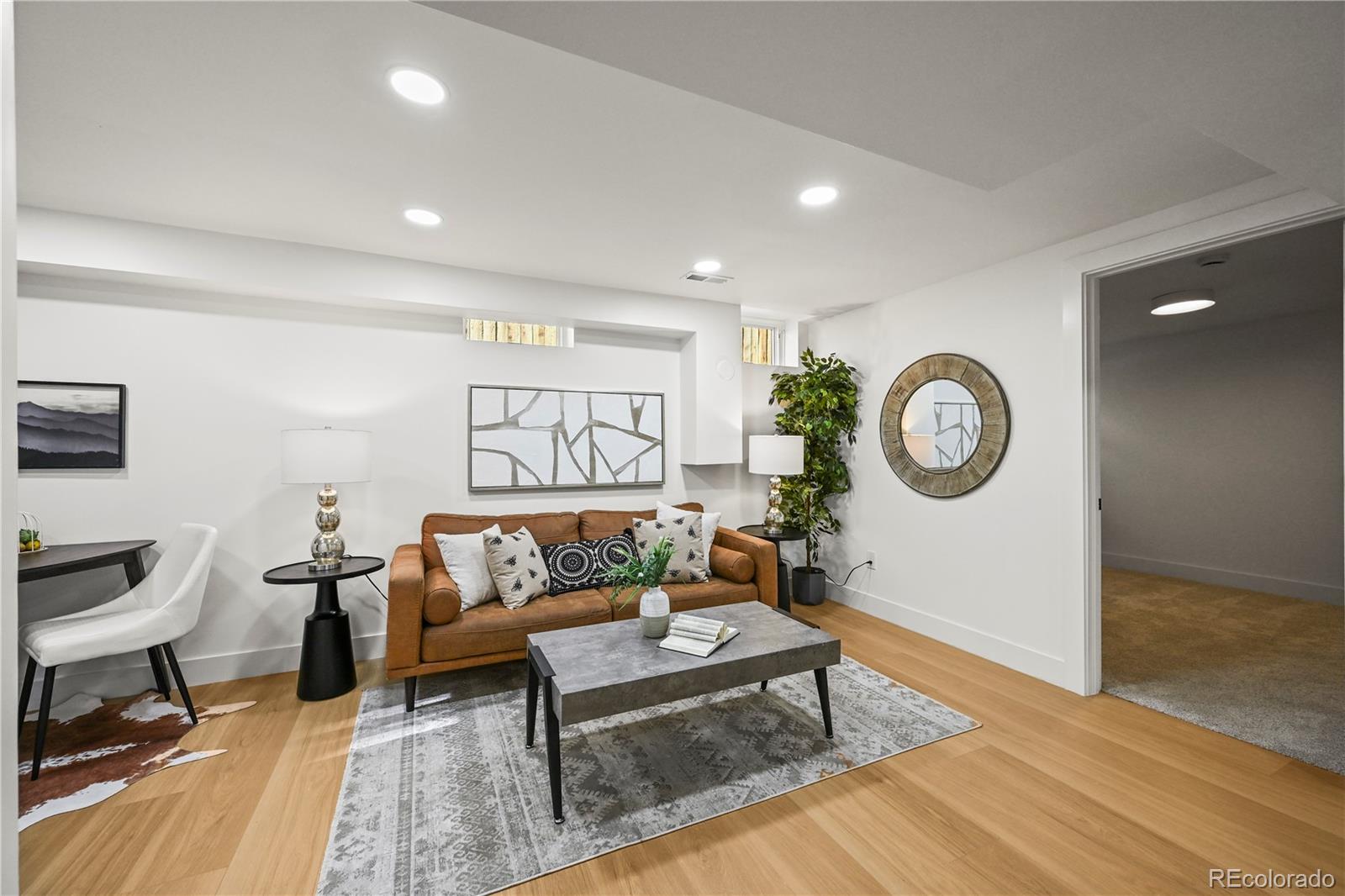 734 N Downing Street