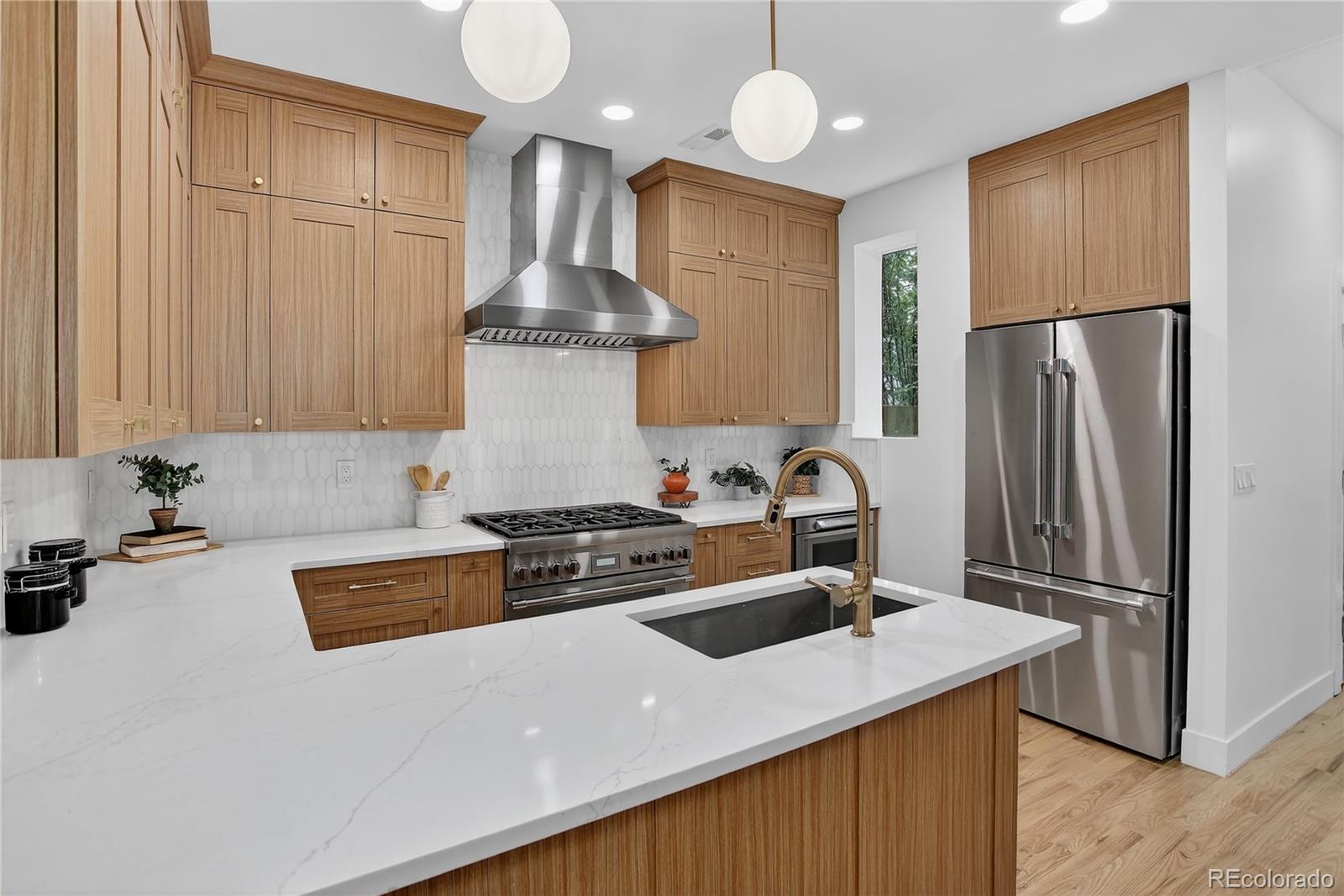 734 N Downing Street