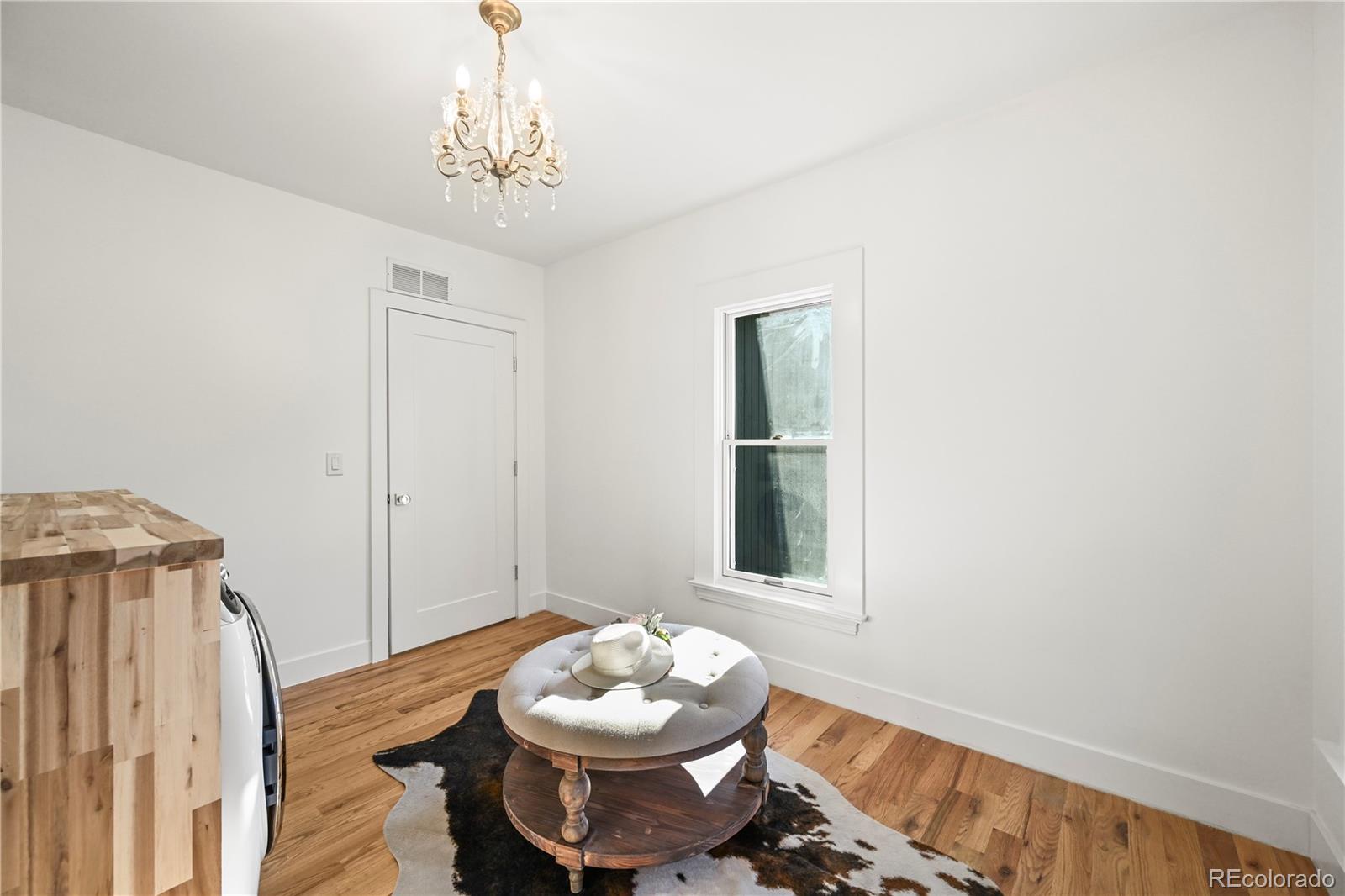 734 N Downing Street