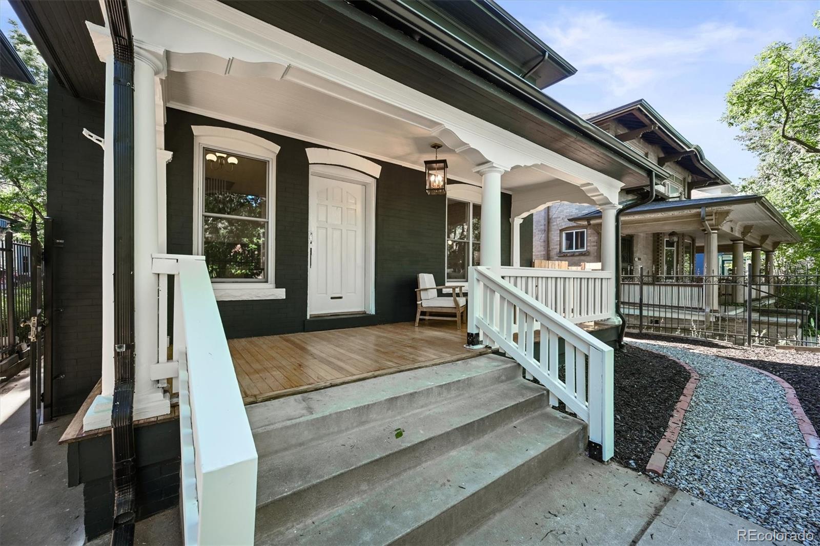 734 N Downing Street