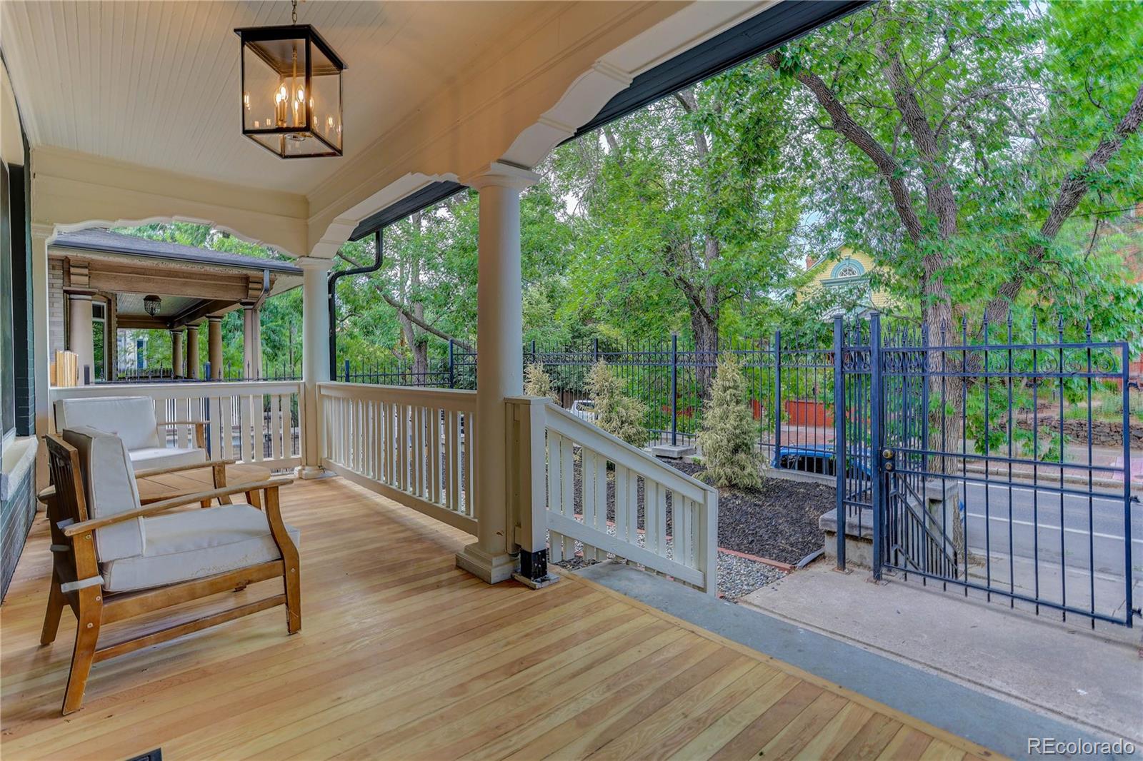 734 N Downing Street