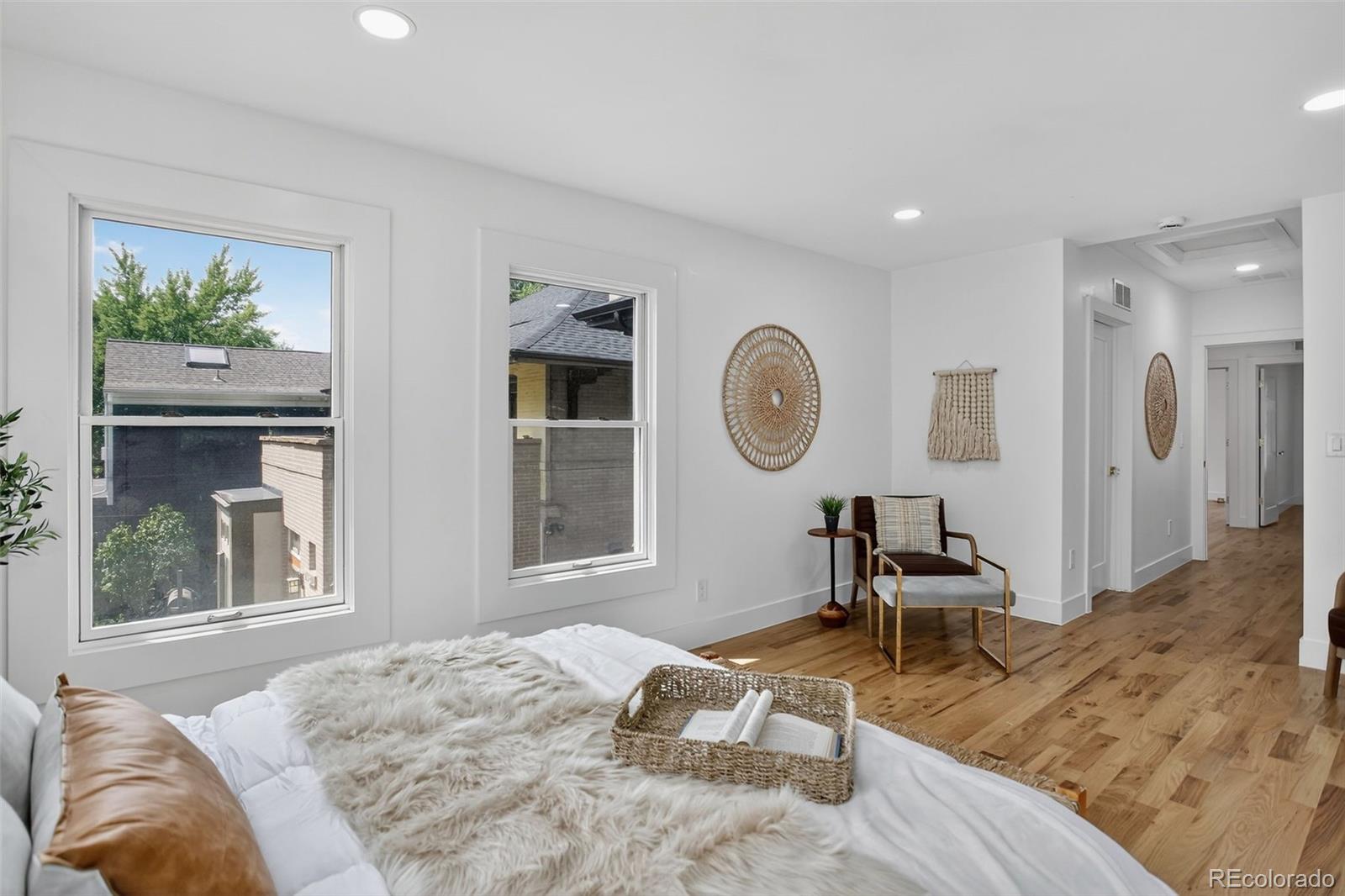 734 N Downing Street