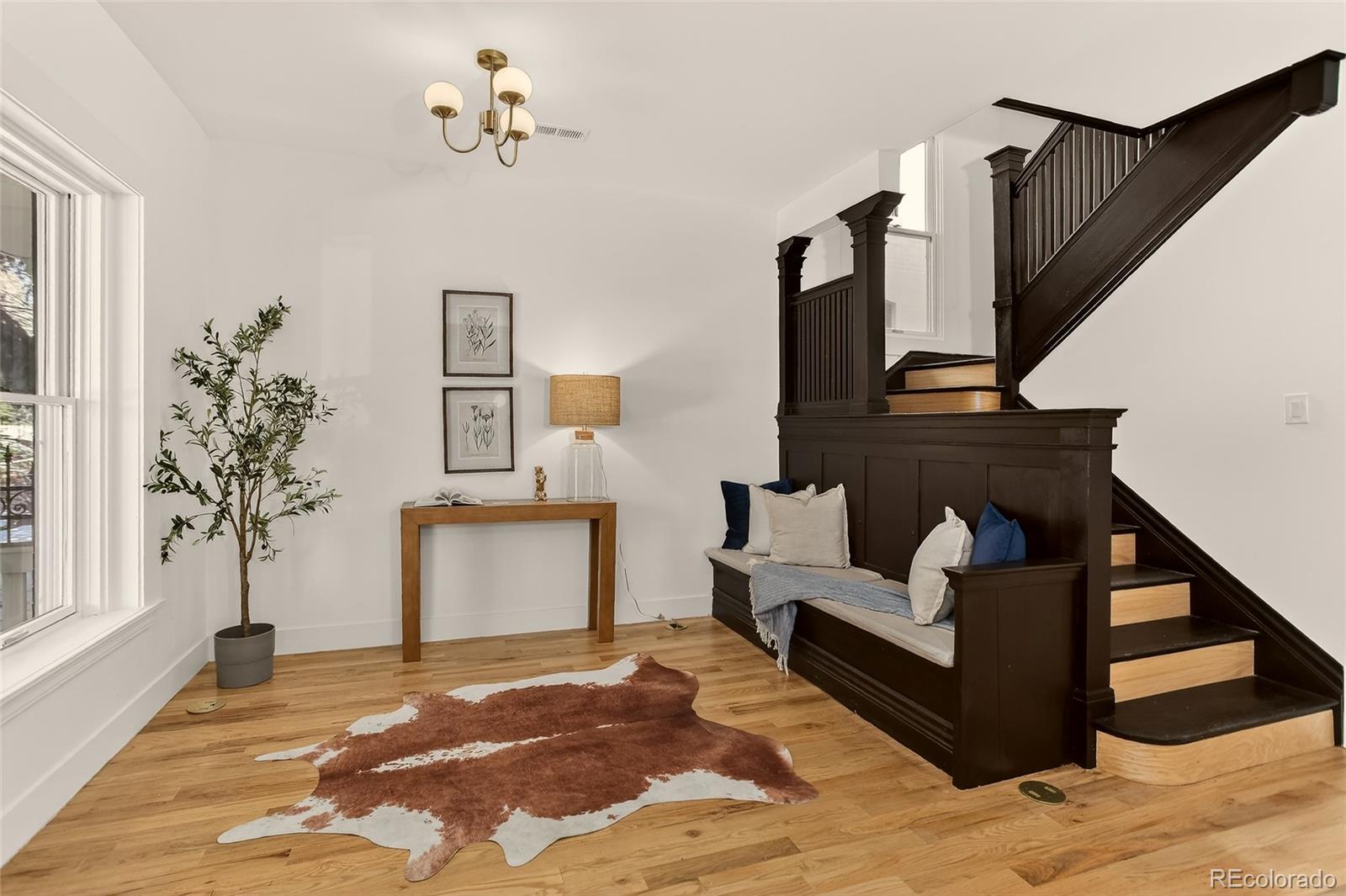 734 N Downing Street