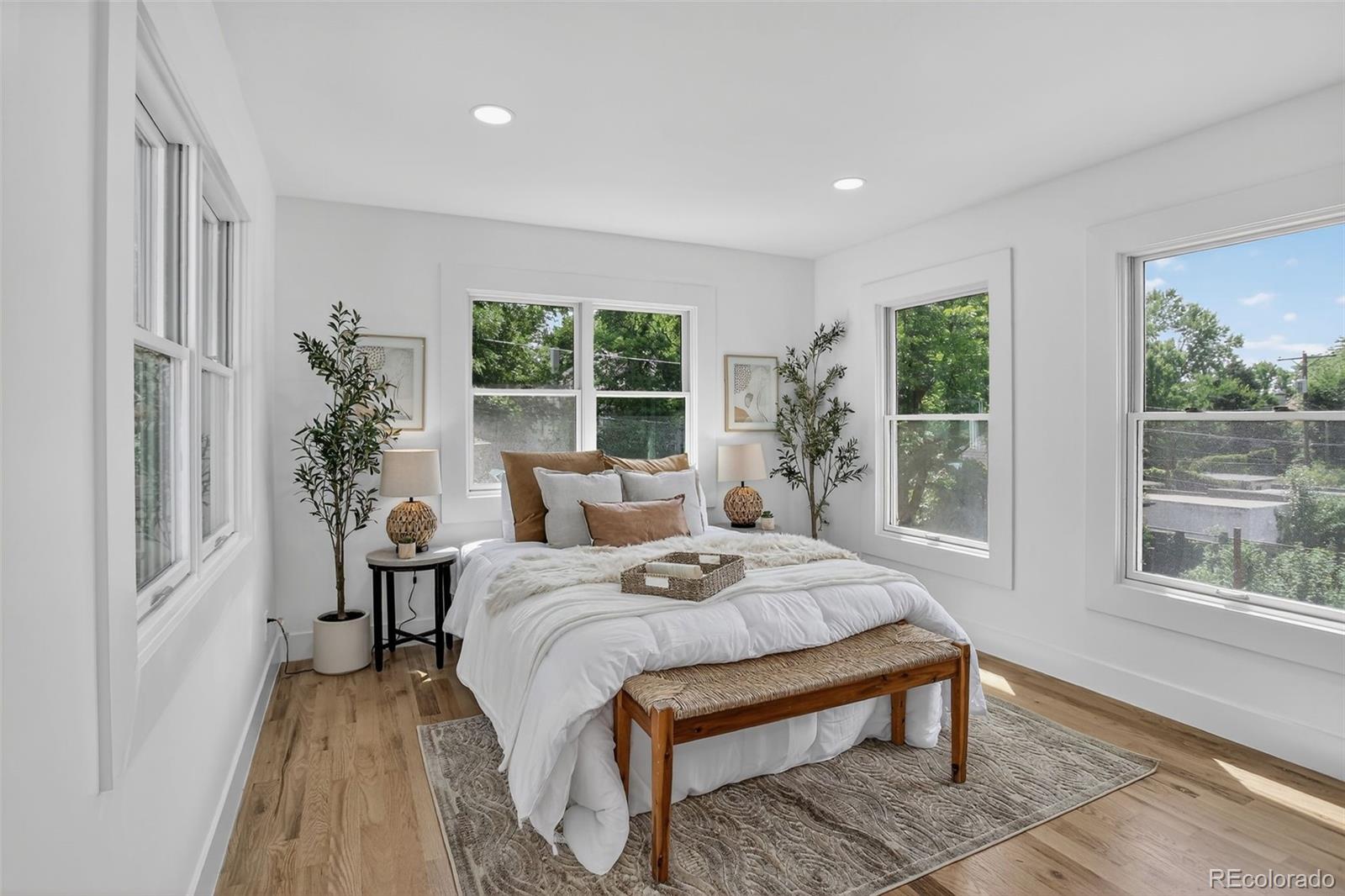 734 N Downing Street