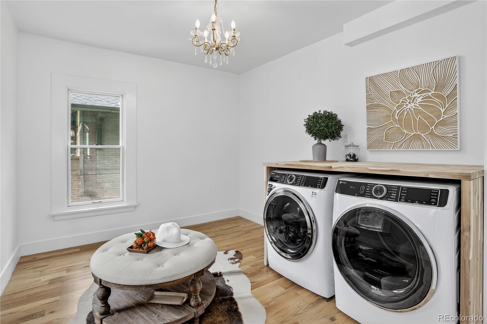 734 N Downing Street