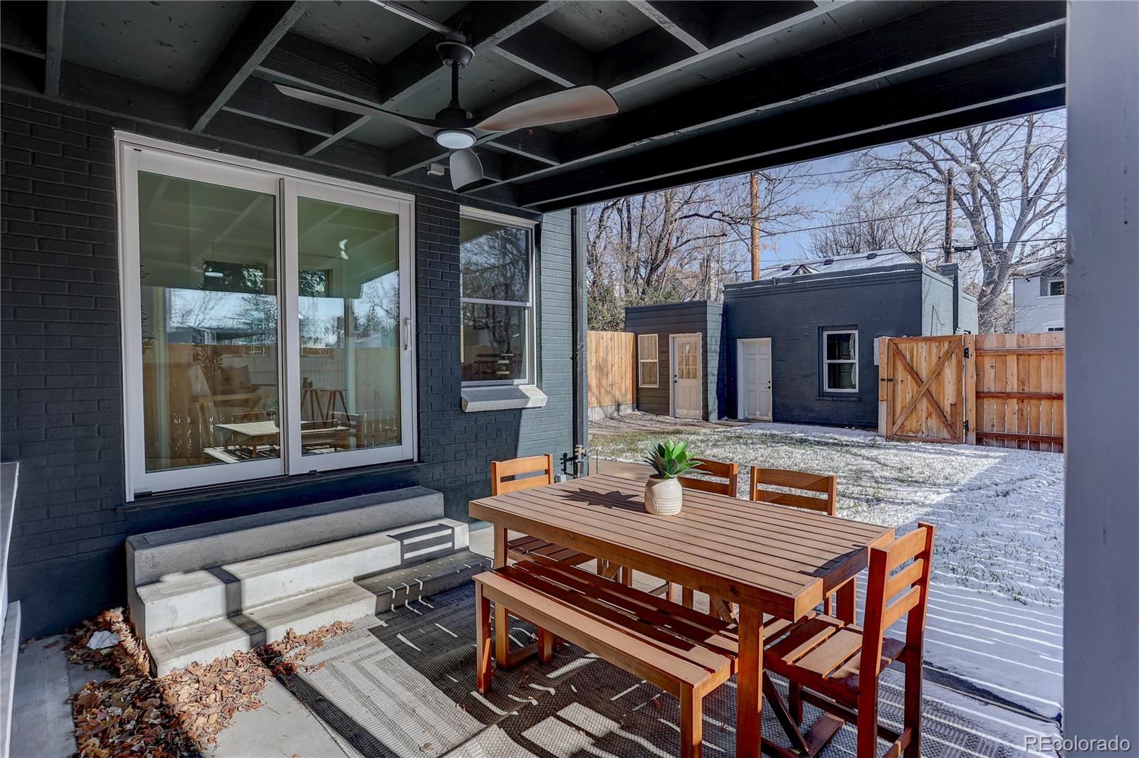 734 N Downing Street