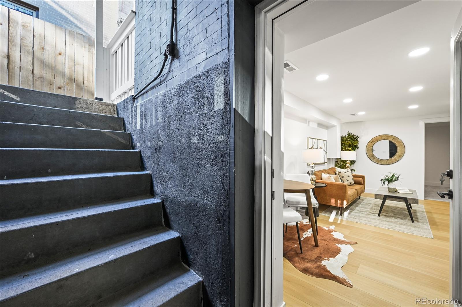 734 N Downing Street