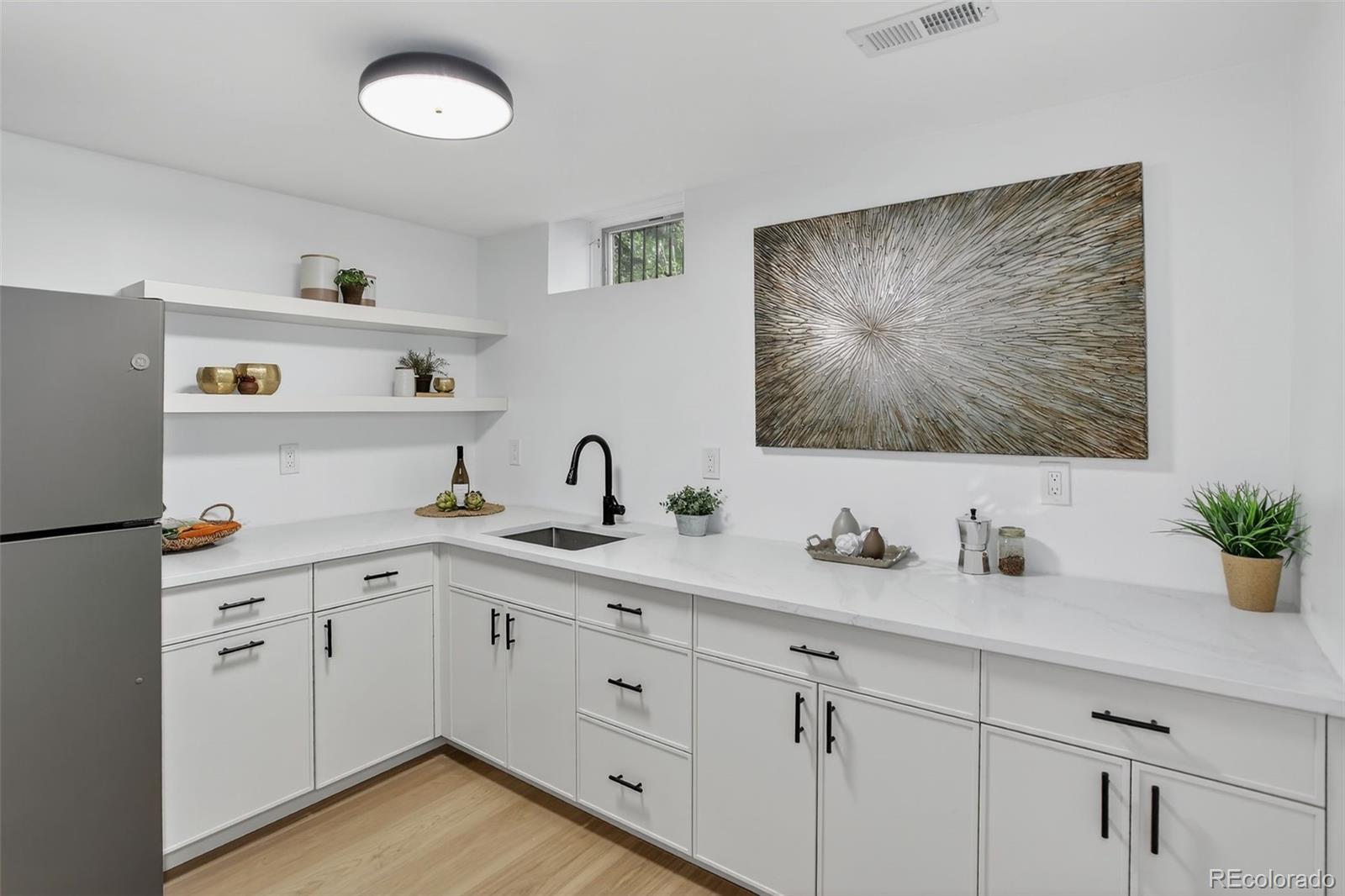 734 N Downing Street