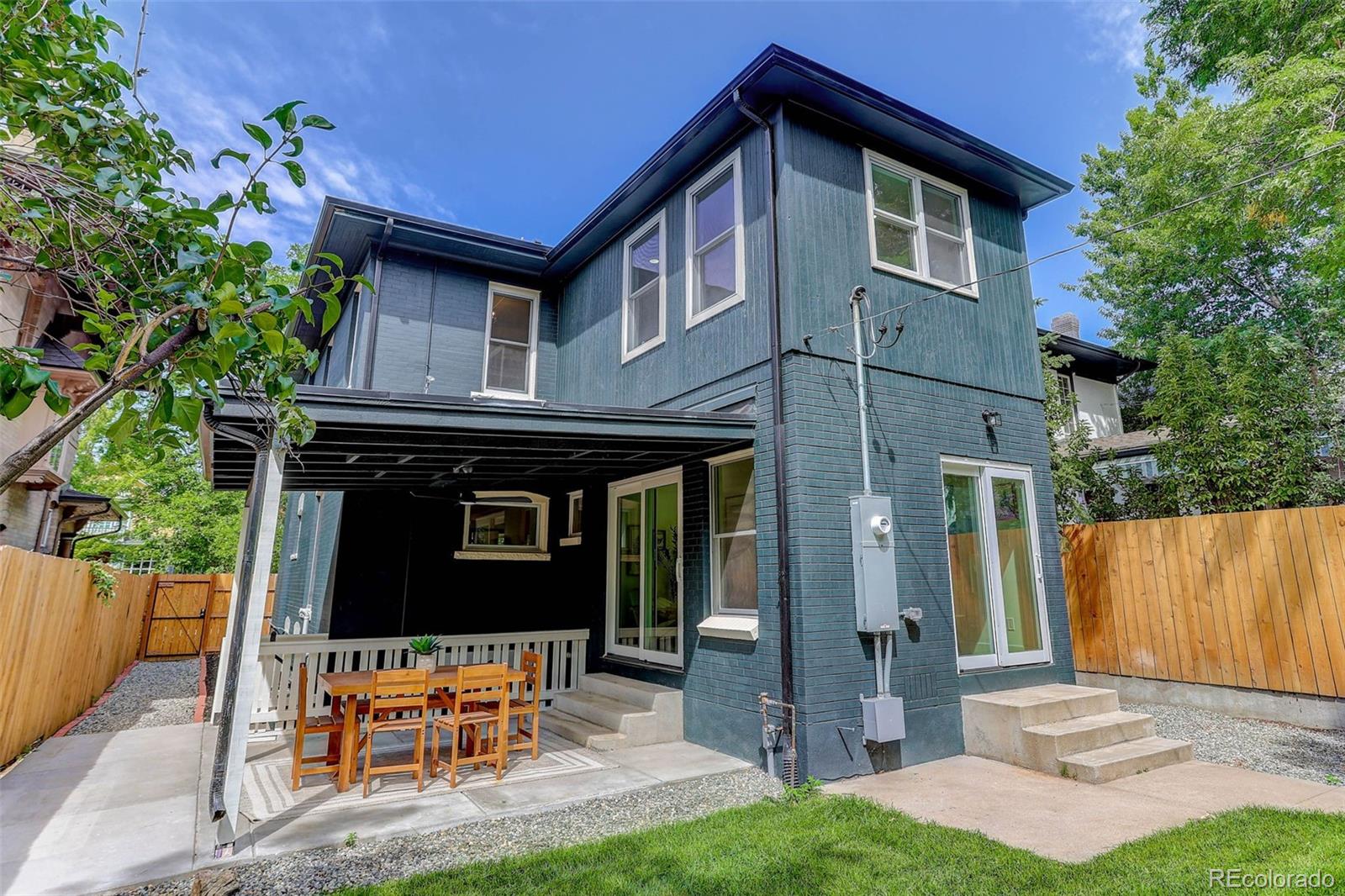 734 N Downing Street