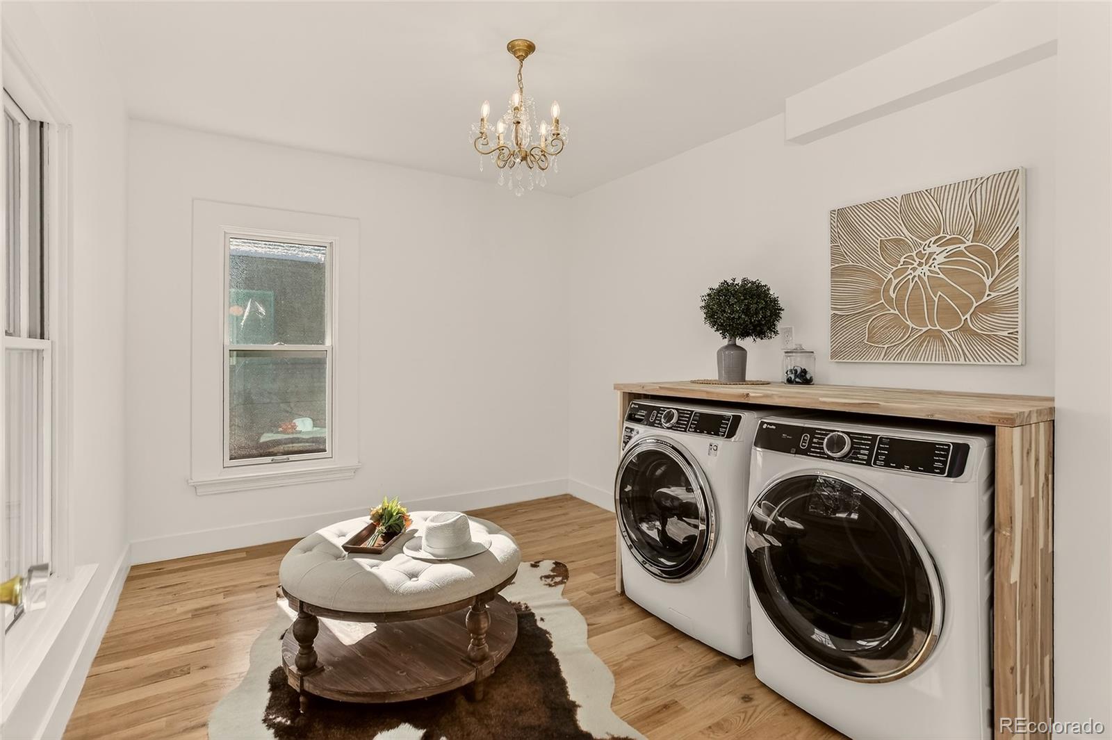 734 N Downing Street