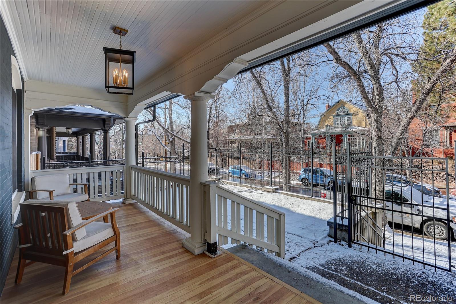 734 N Downing Street