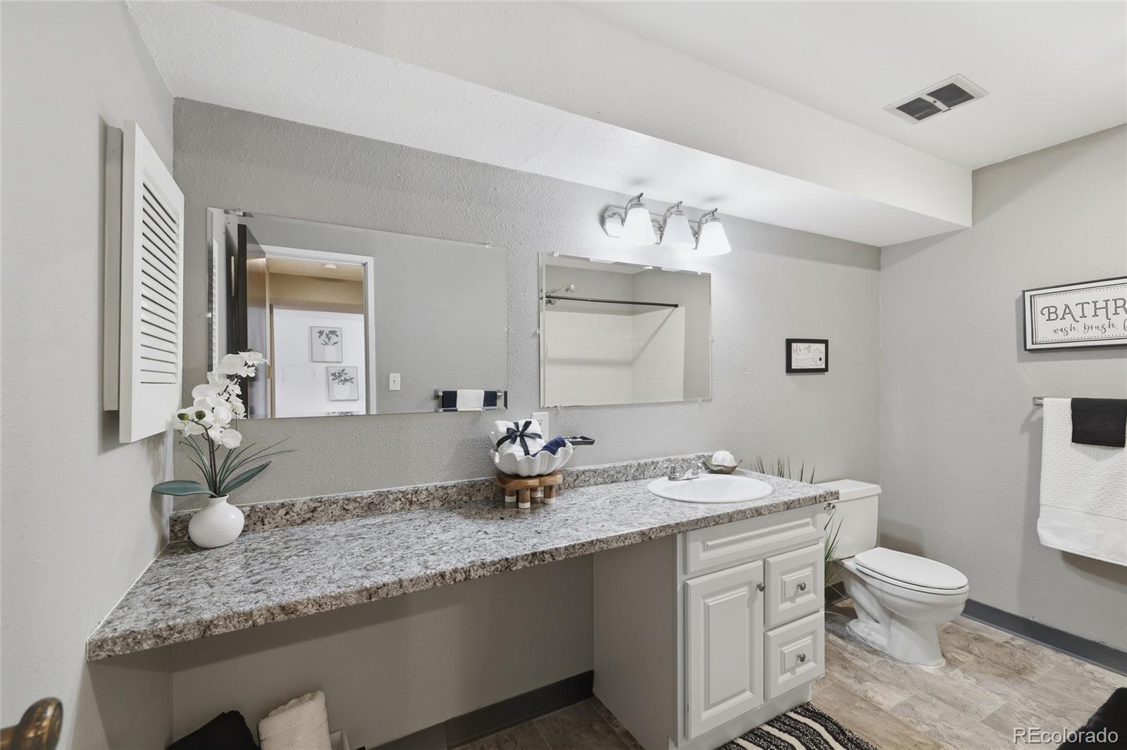 7615 E Quincy Avenue Unit: 202