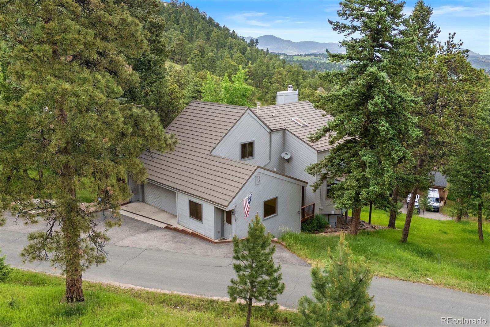 1129 Genesee Vista Road