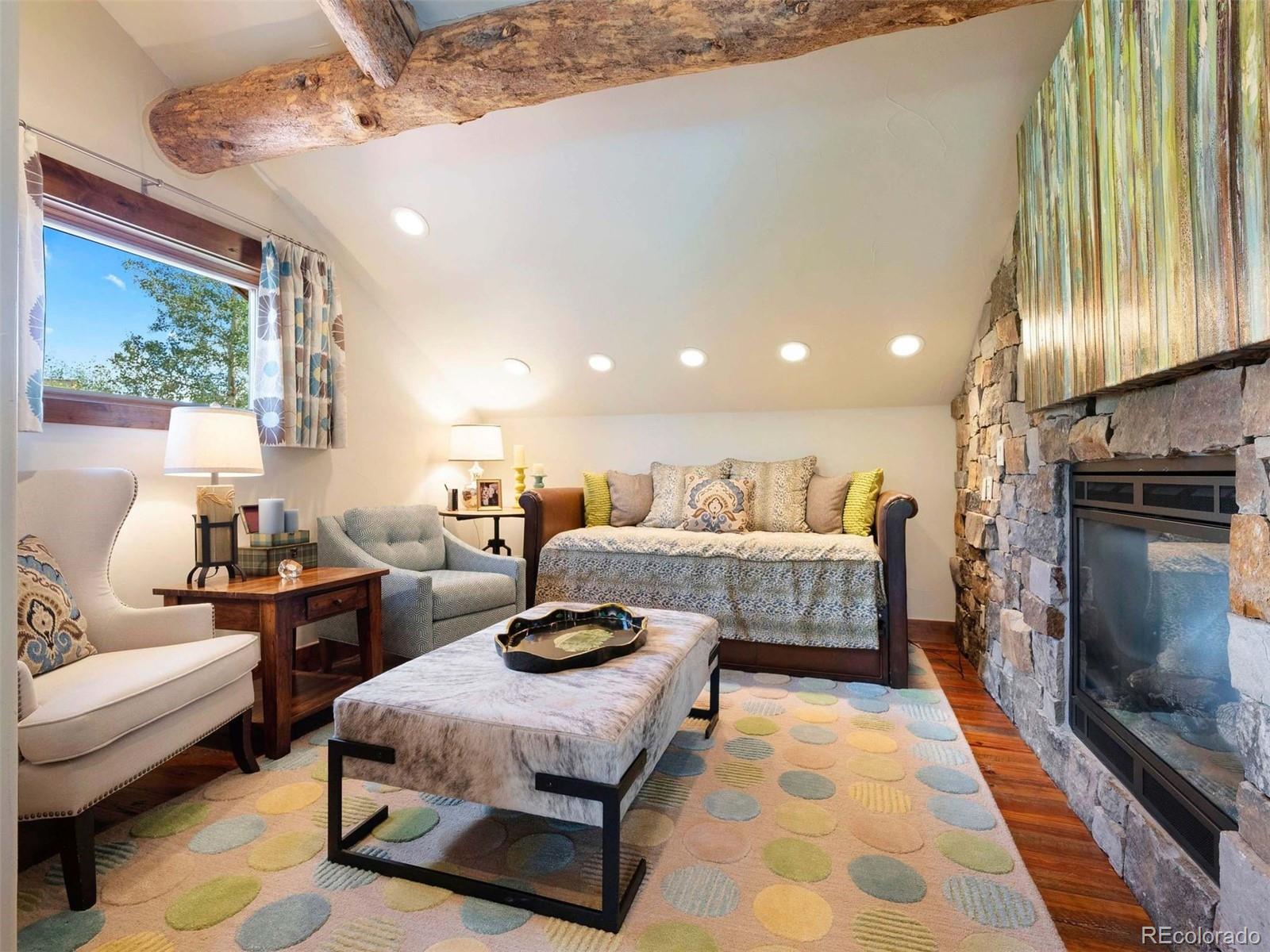 9141 Mountain Ranch Road