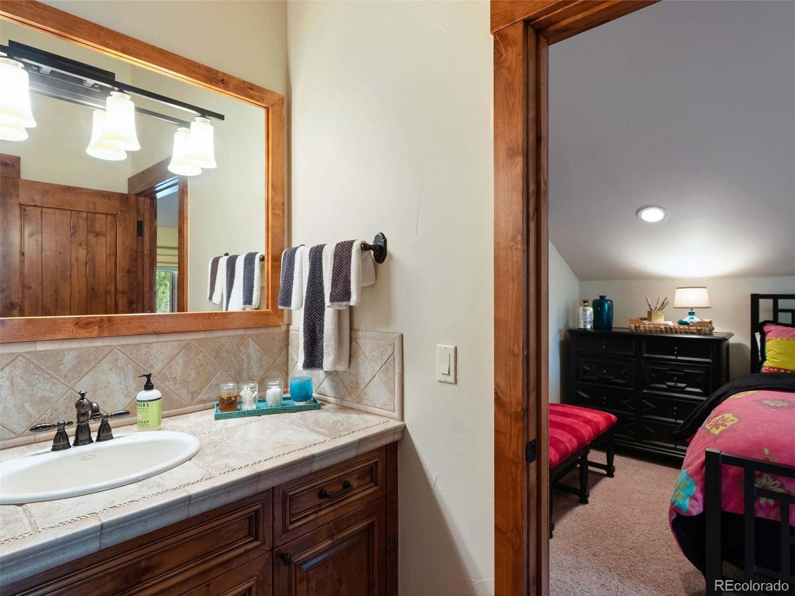 9141 Mountain Ranch Road