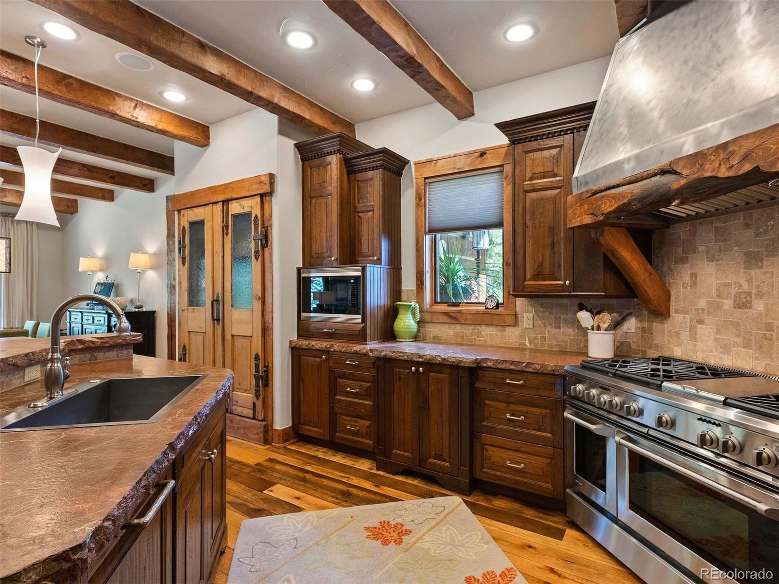 9141 Mountain Ranch Road