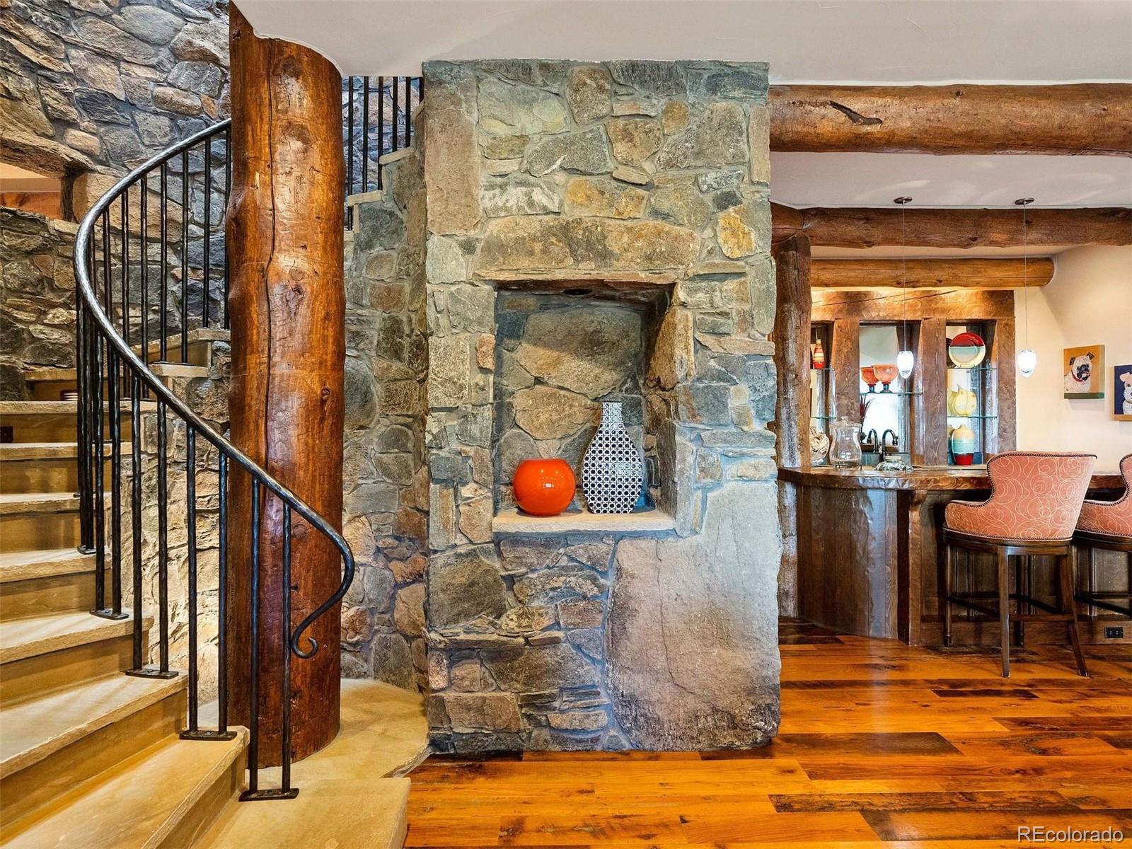 9141 Mountain Ranch Road