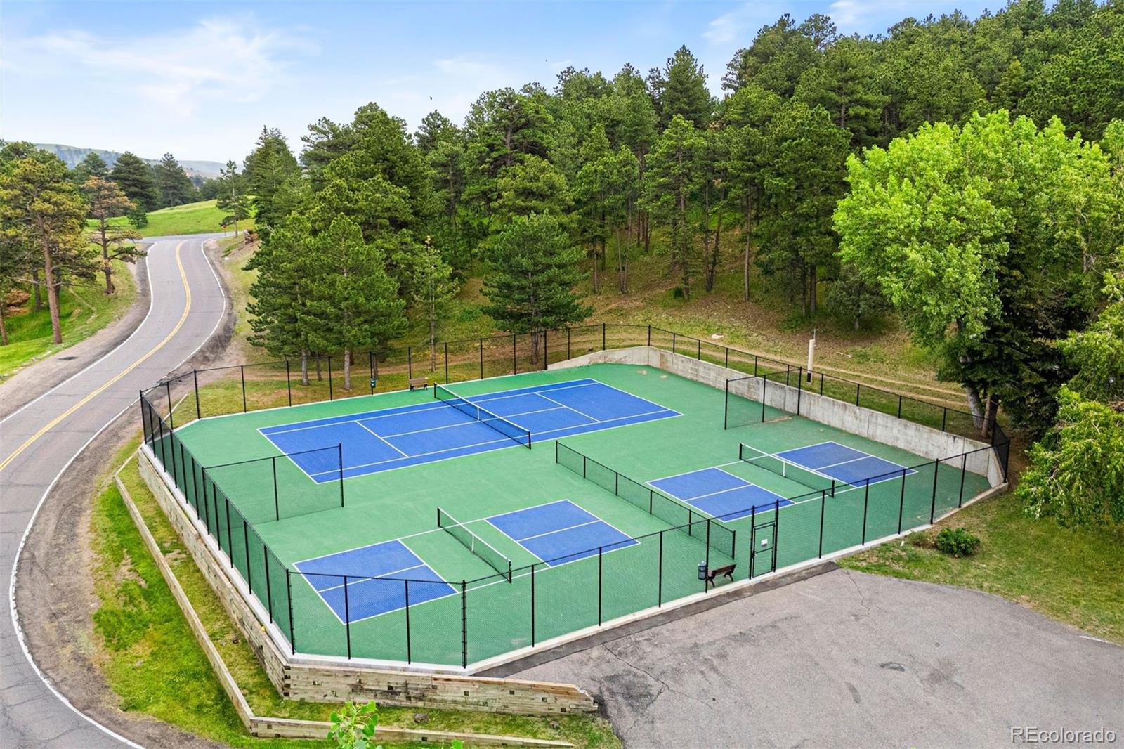 23821 Genesee Village Road