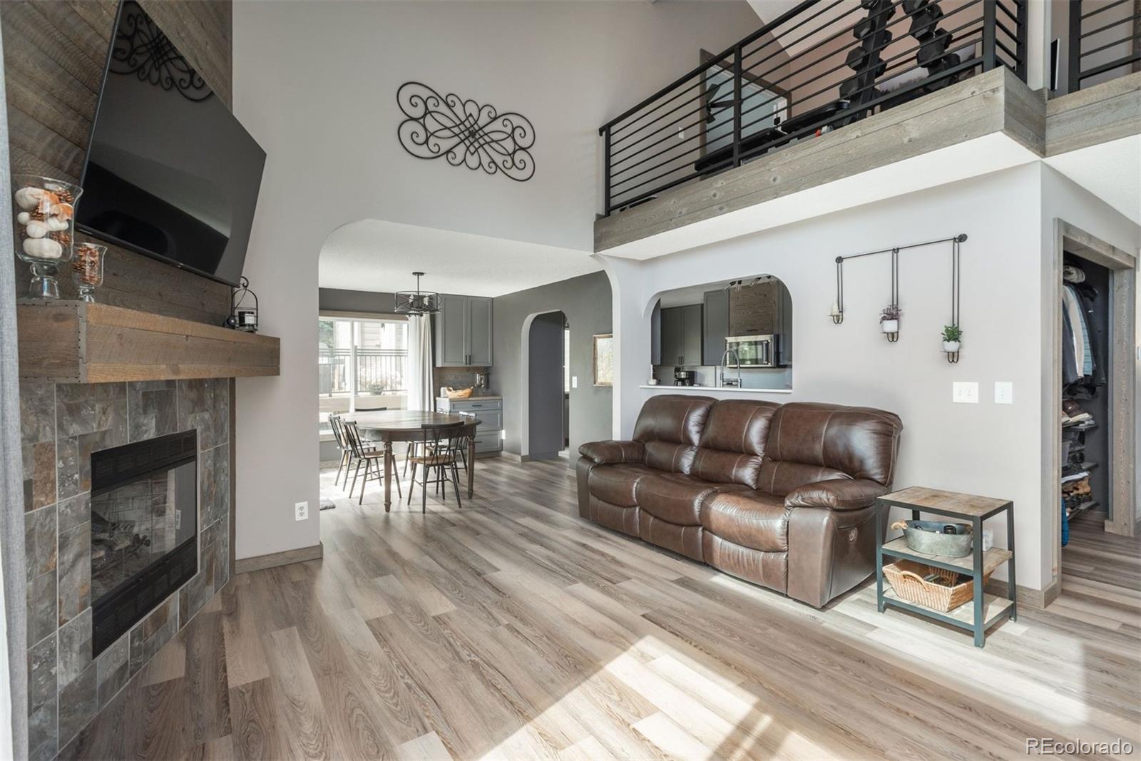 23821 Genesee Village Road